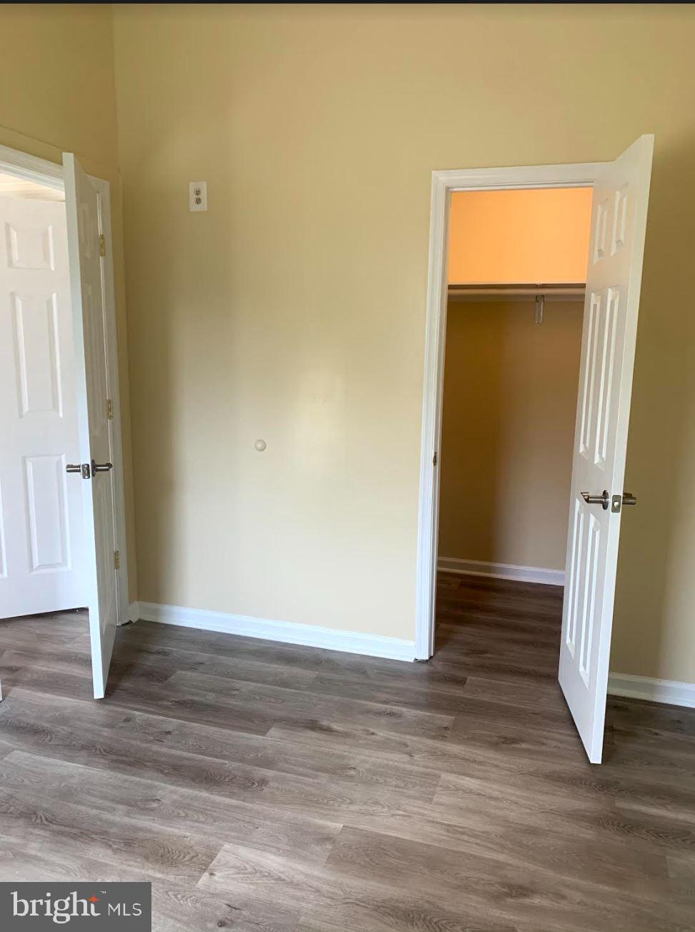 CATONSVILLE MANOR - Residential Lease