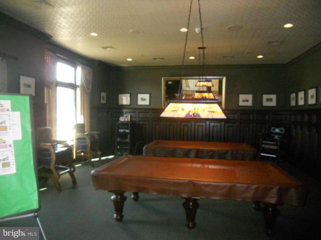 FOUR SEASONS - Residential Lease