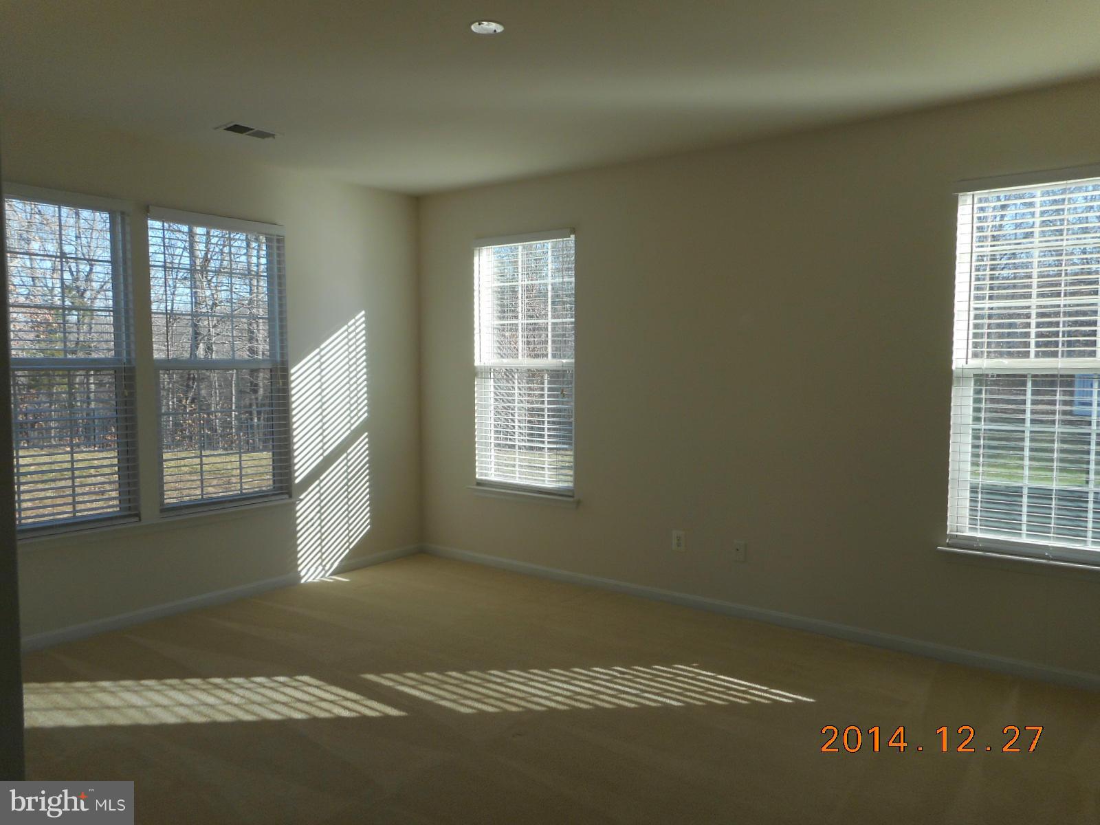 FOUR SEASONS - Residential Lease