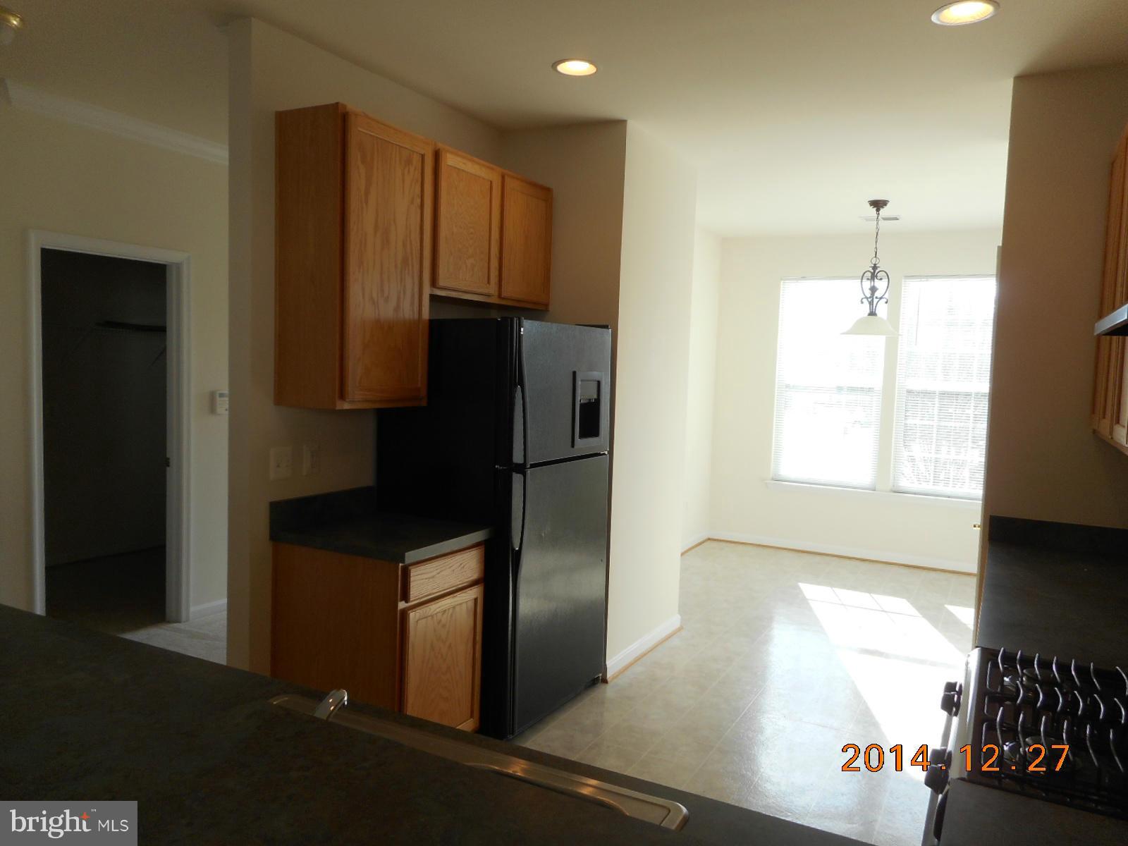 FOUR SEASONS - Residential Lease