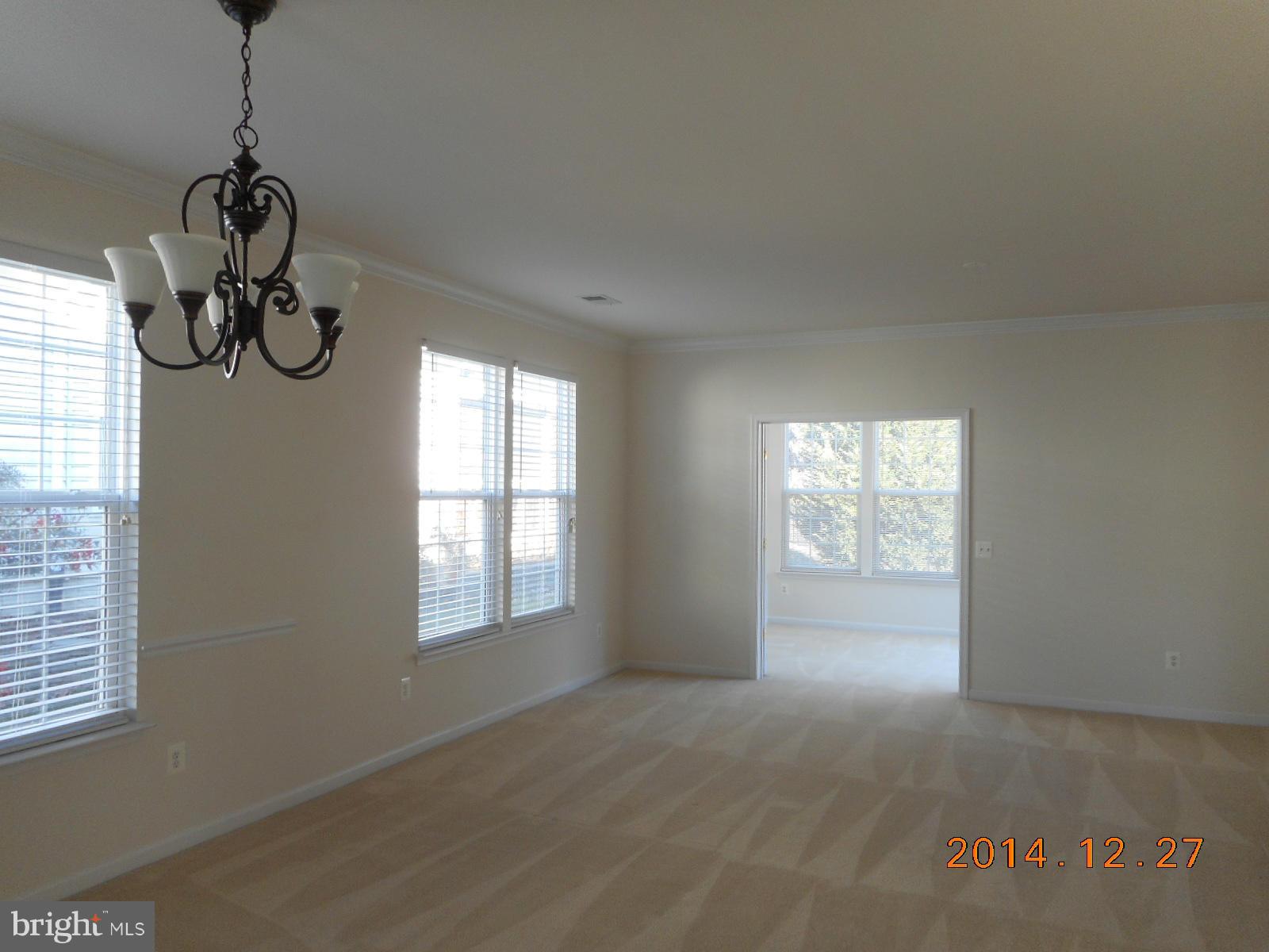 FOUR SEASONS - Residential Lease