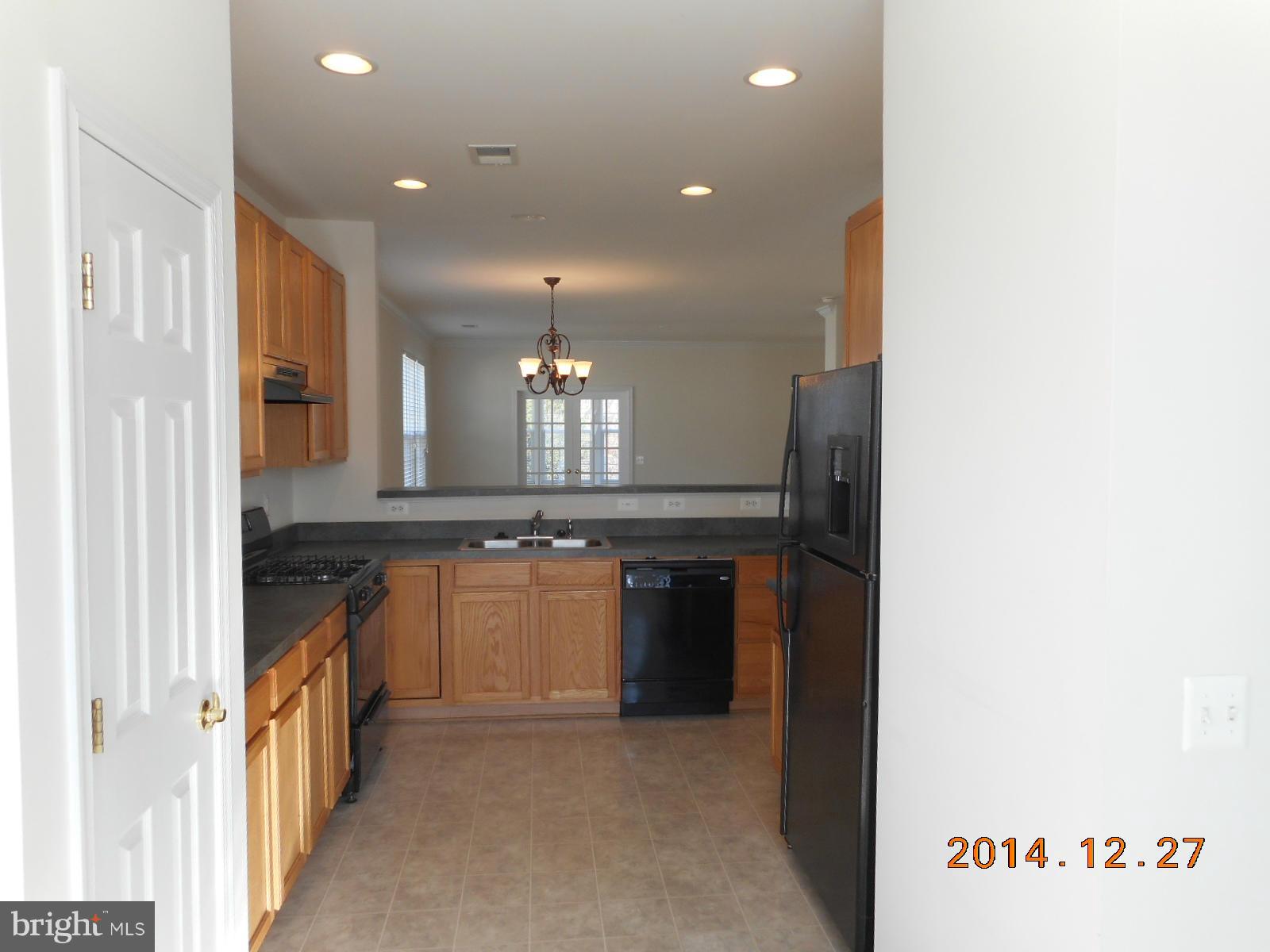 FOUR SEASONS - Residential Lease