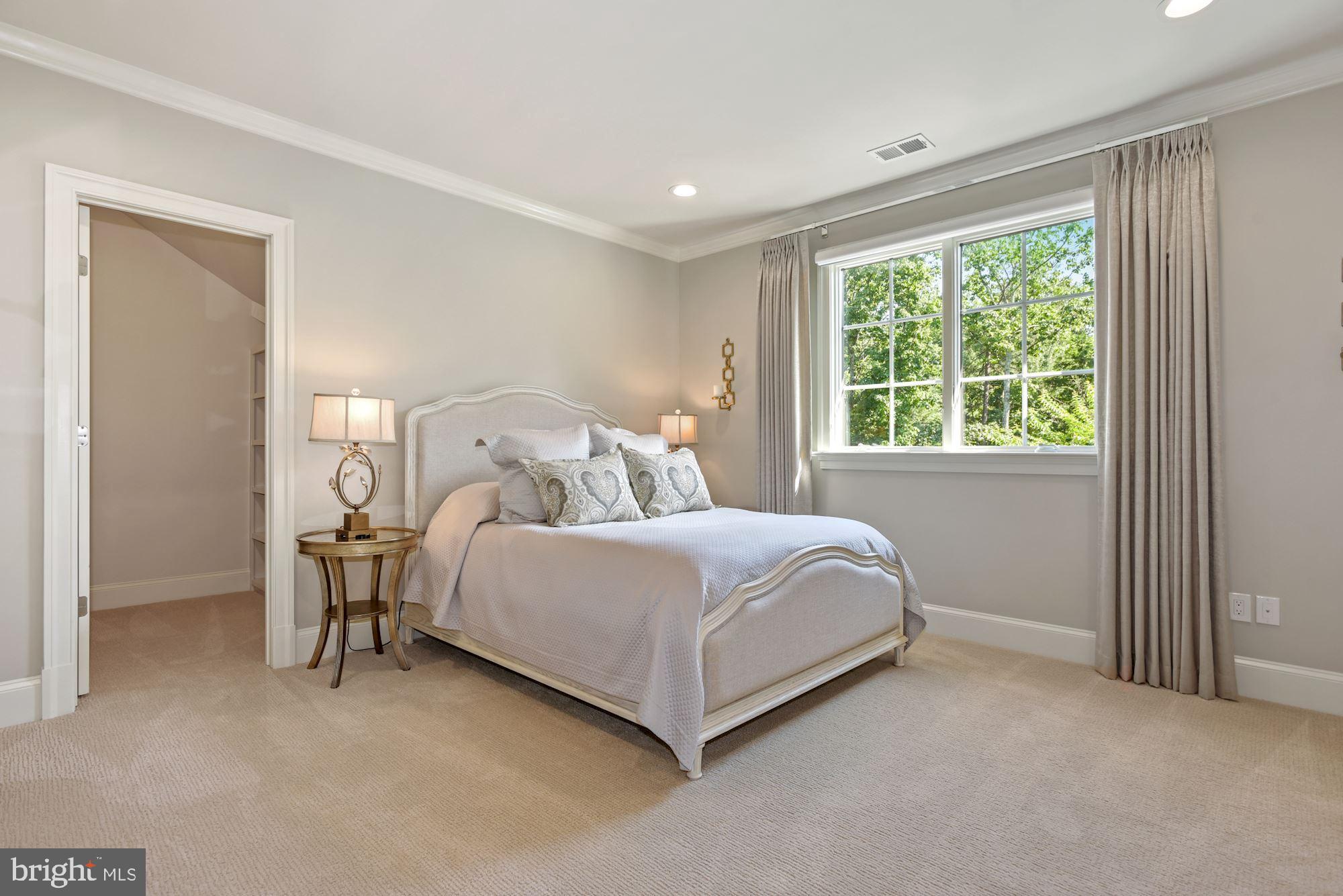 BARCLAY WOODS - Residential