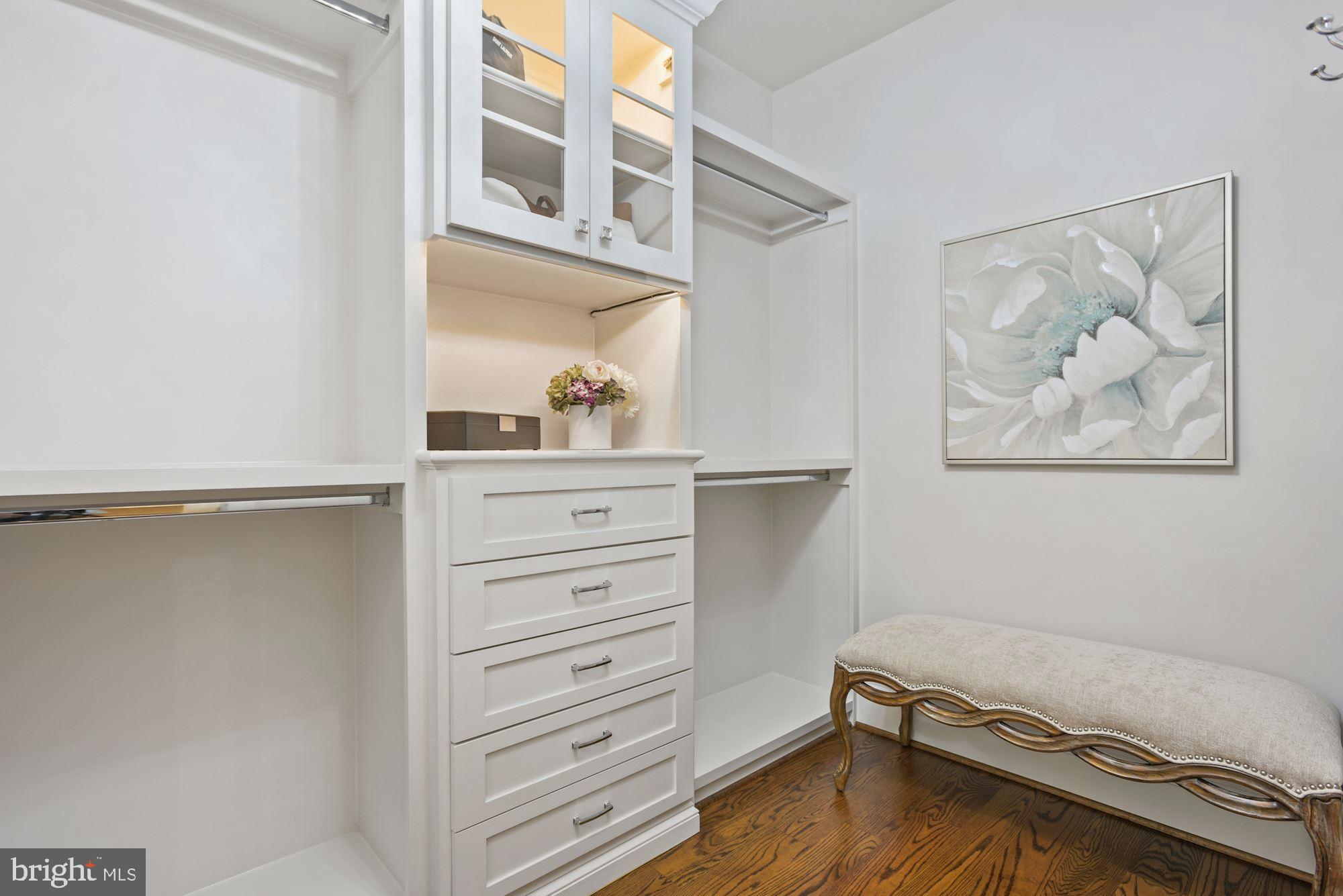 BARCLAY WOODS - Residential