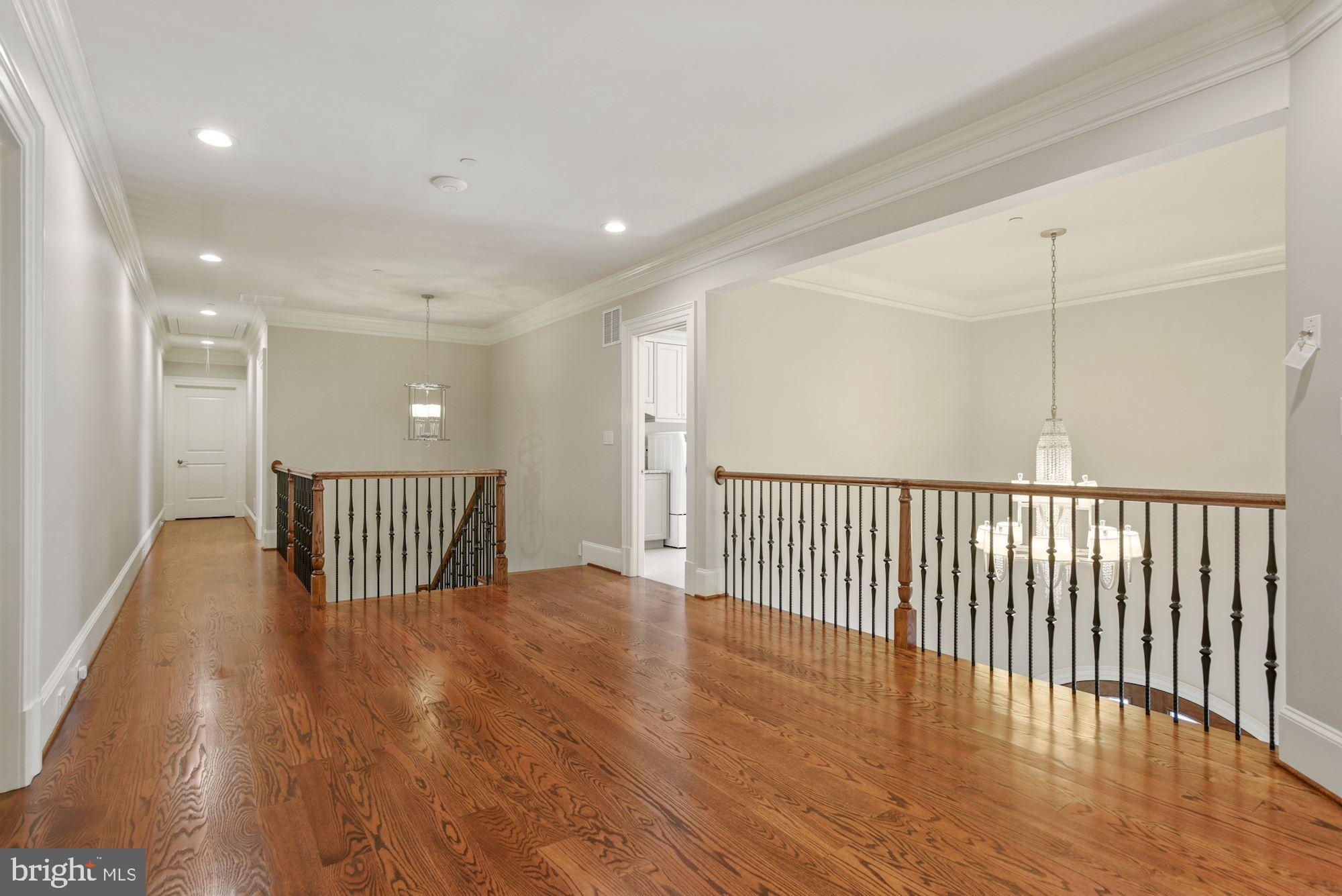 BARCLAY WOODS - Residential