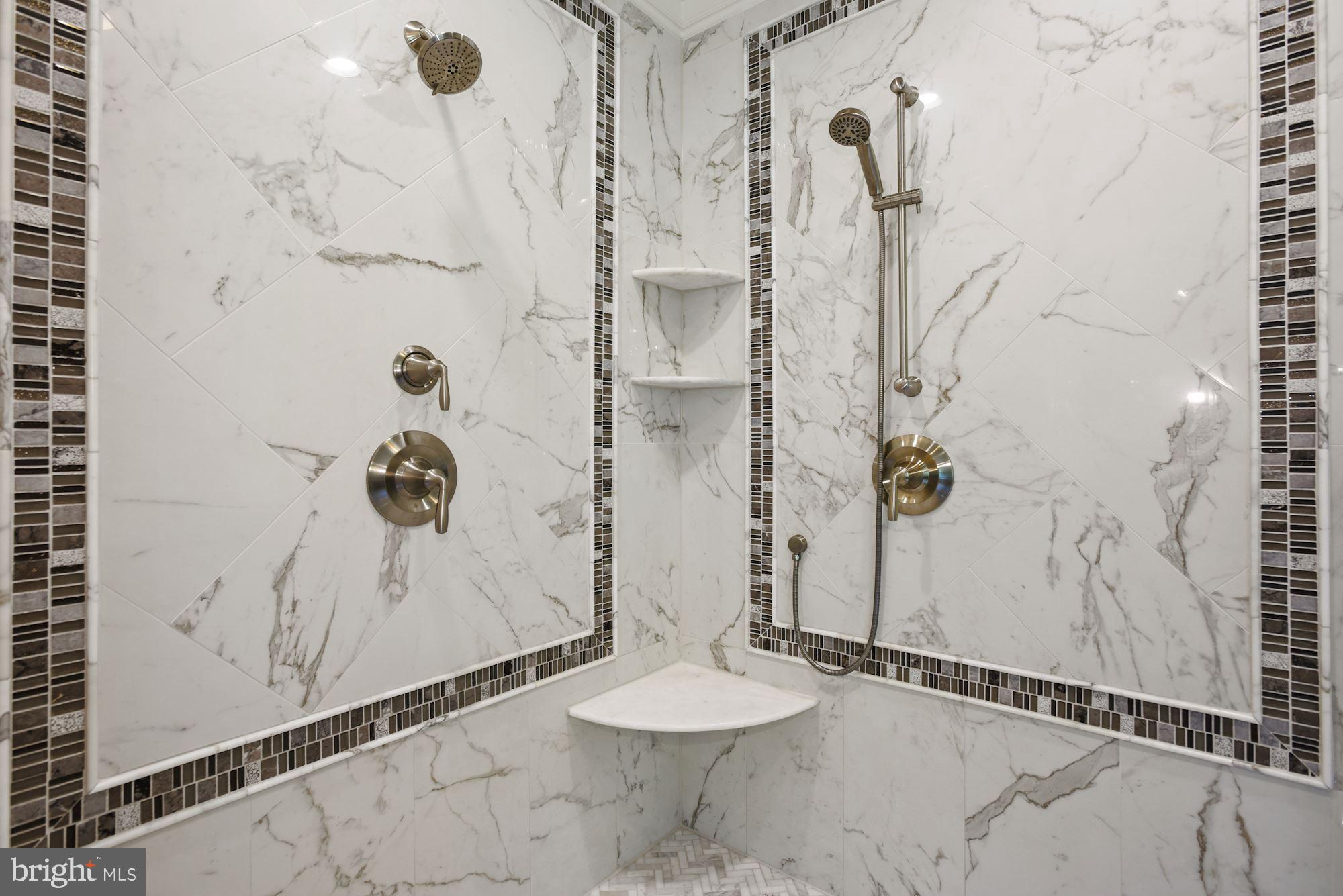 BARCLAY WOODS - Residential