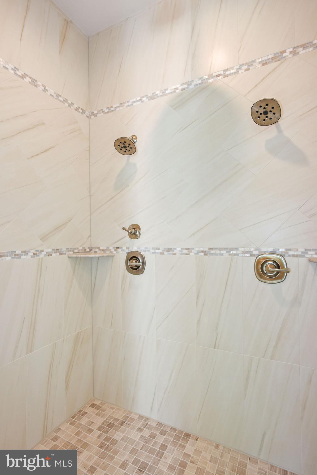 BARCLAY WOODS - Residential