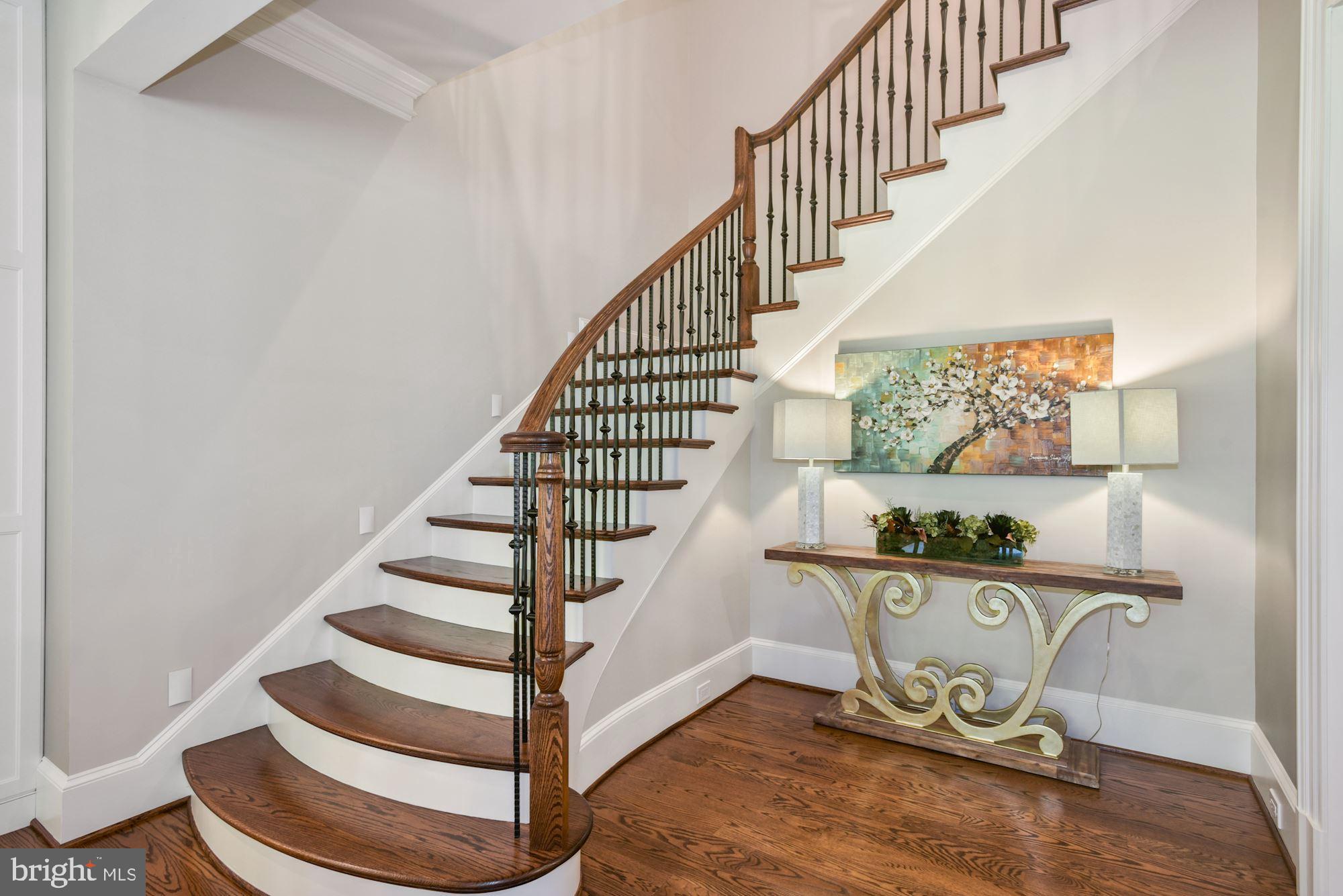 BARCLAY WOODS - Residential