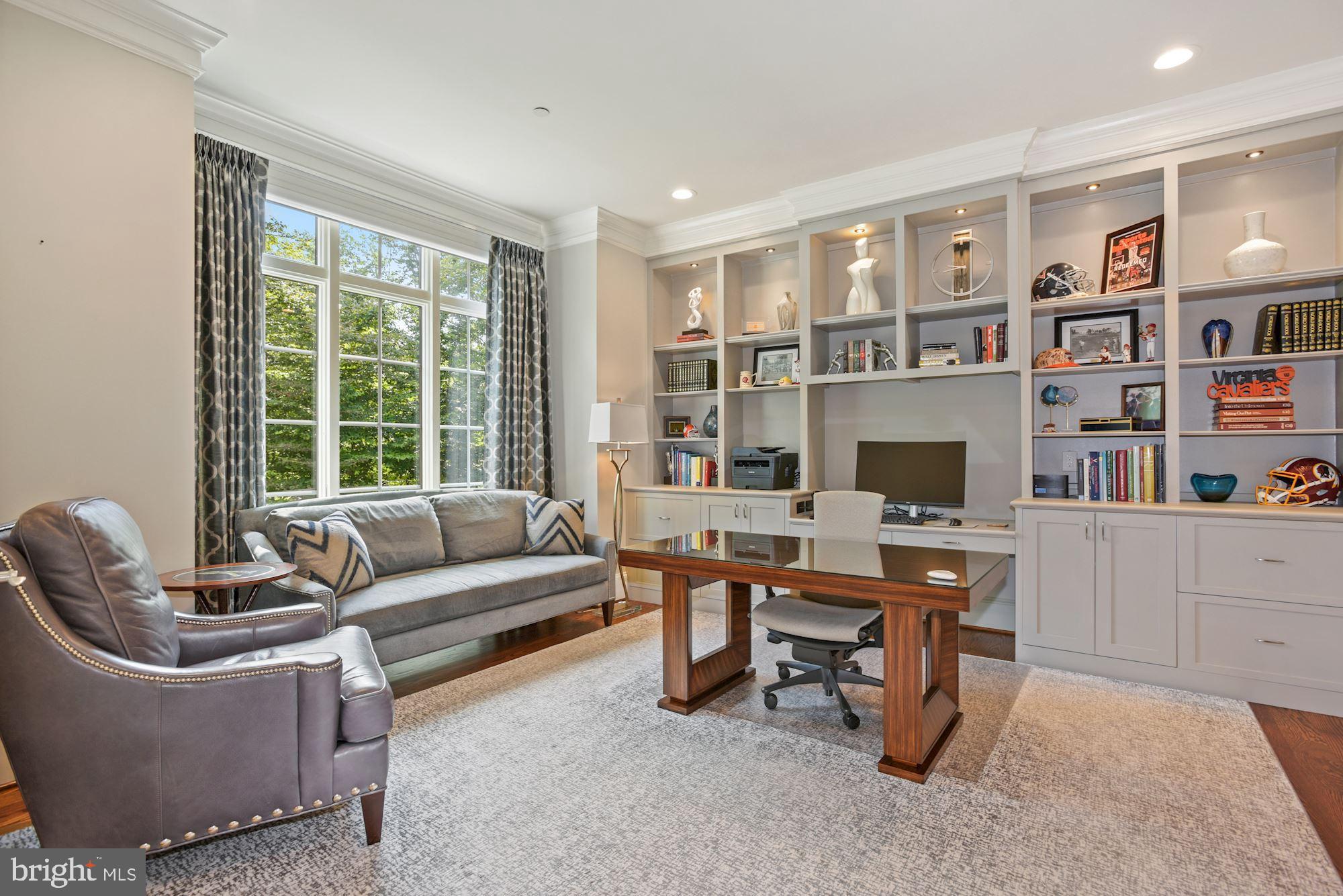 BARCLAY WOODS - Residential