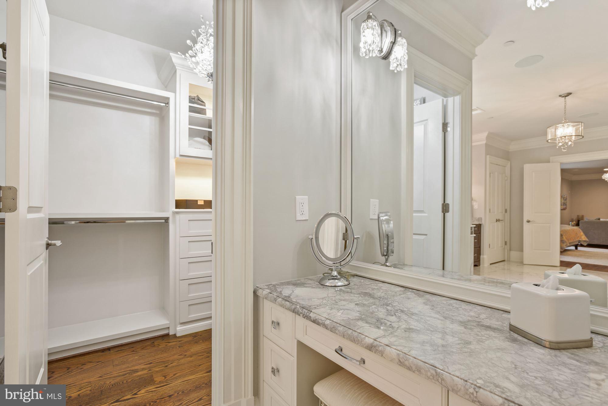 BARCLAY WOODS - Residential