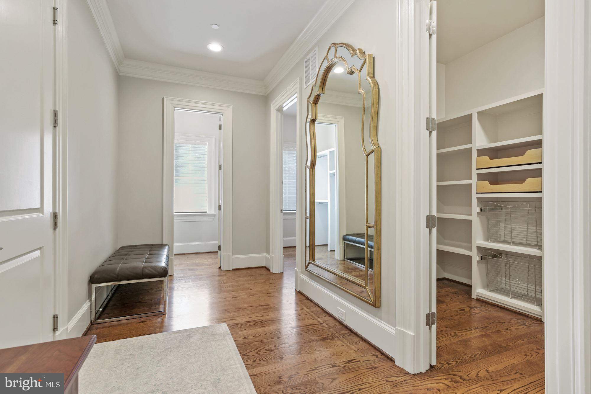 BARCLAY WOODS - Residential