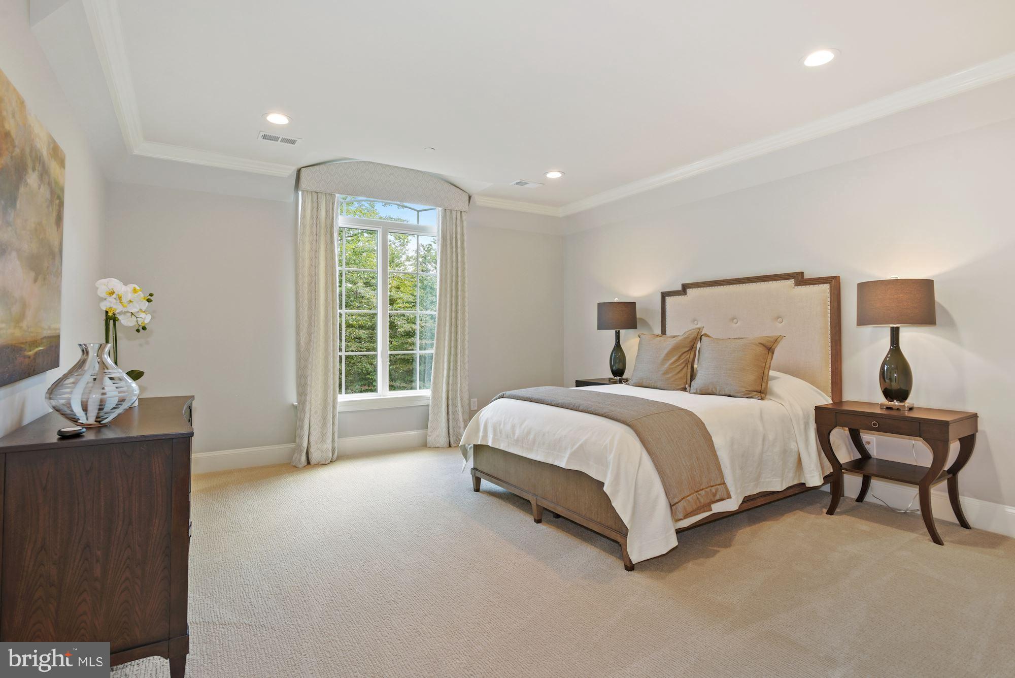 BARCLAY WOODS - Residential