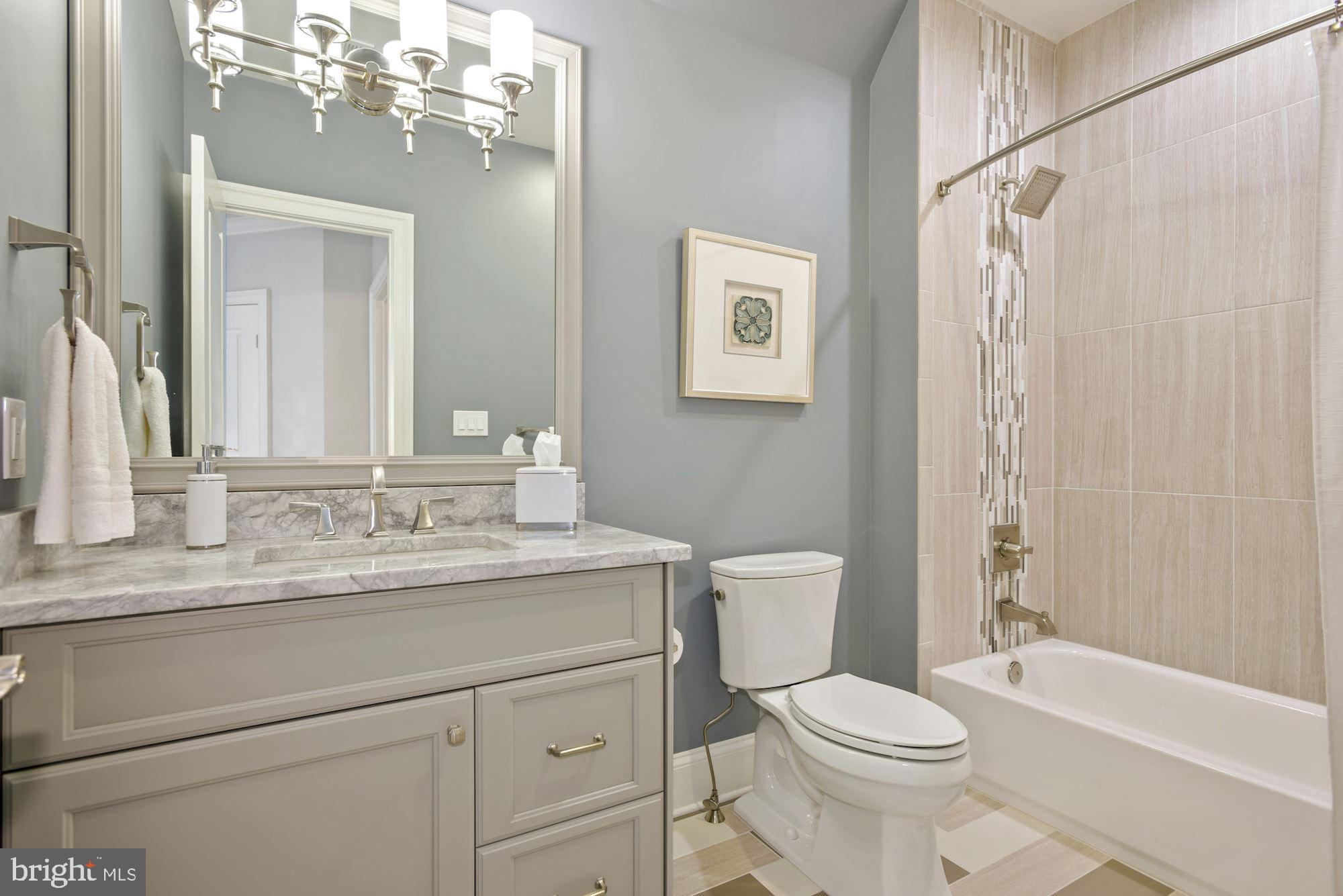 BARCLAY WOODS - Residential