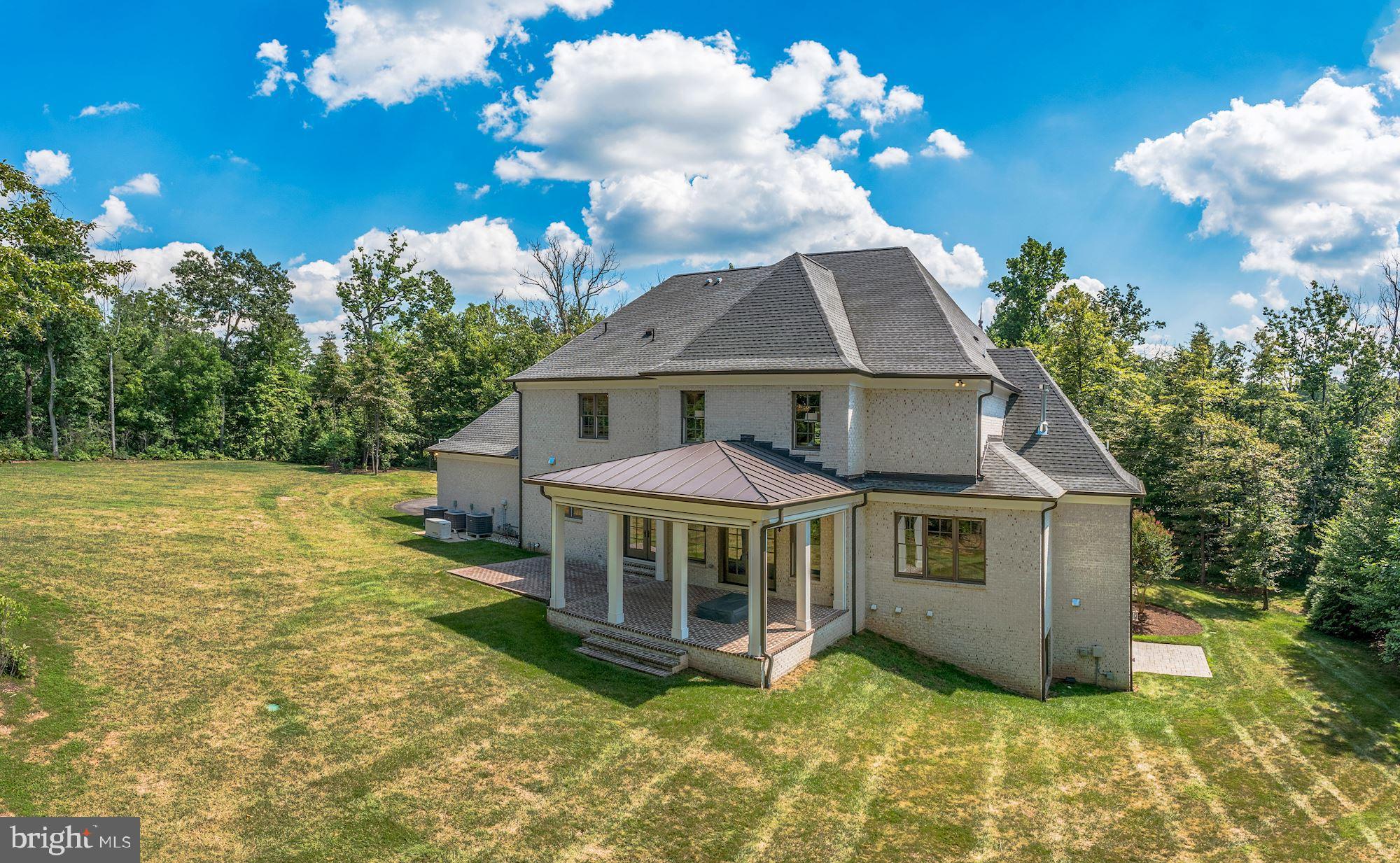 BARCLAY WOODS - Residential