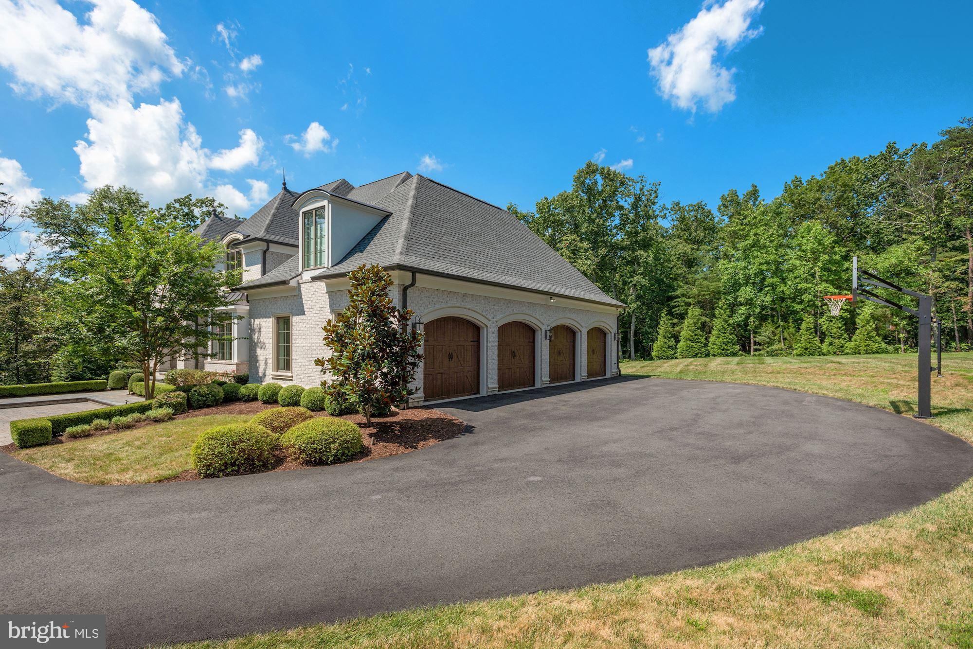 BARCLAY WOODS - Residential