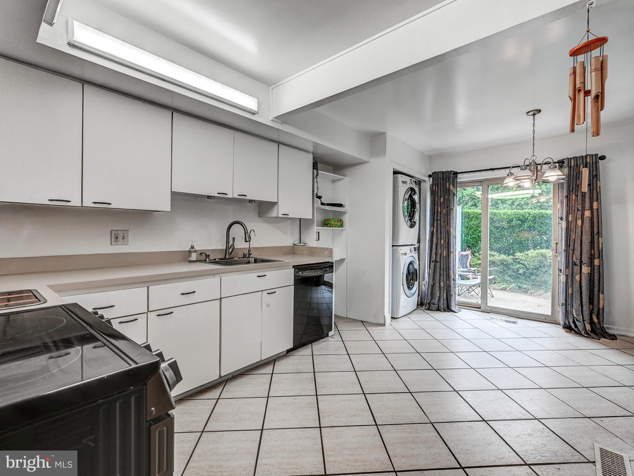 STEVENSON VILLAGE - Residential