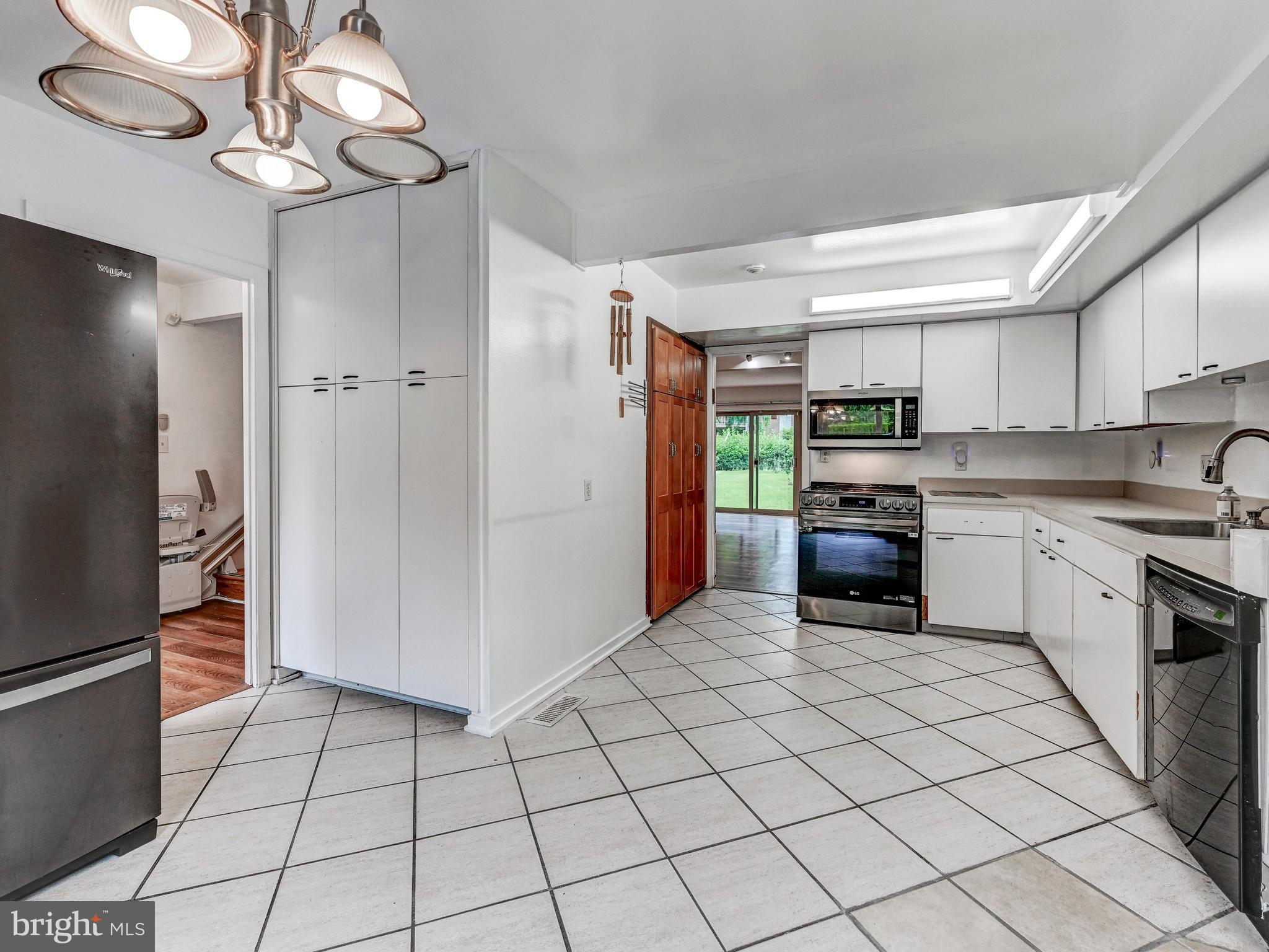 STEVENSON VILLAGE - Residential