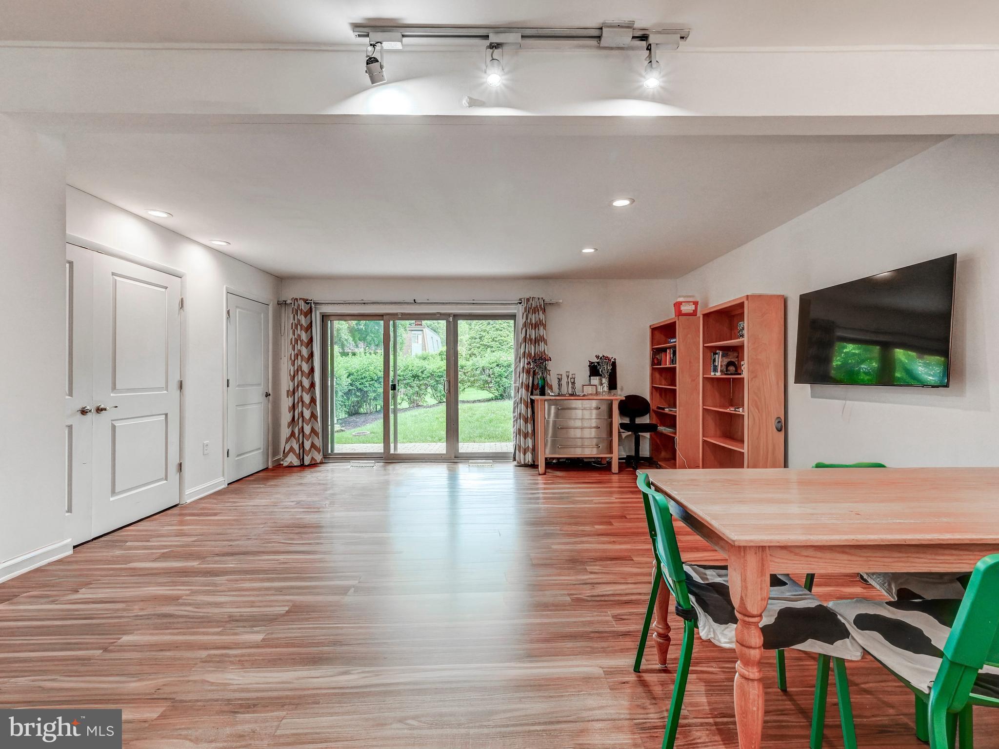 STEVENSON VILLAGE - Residential