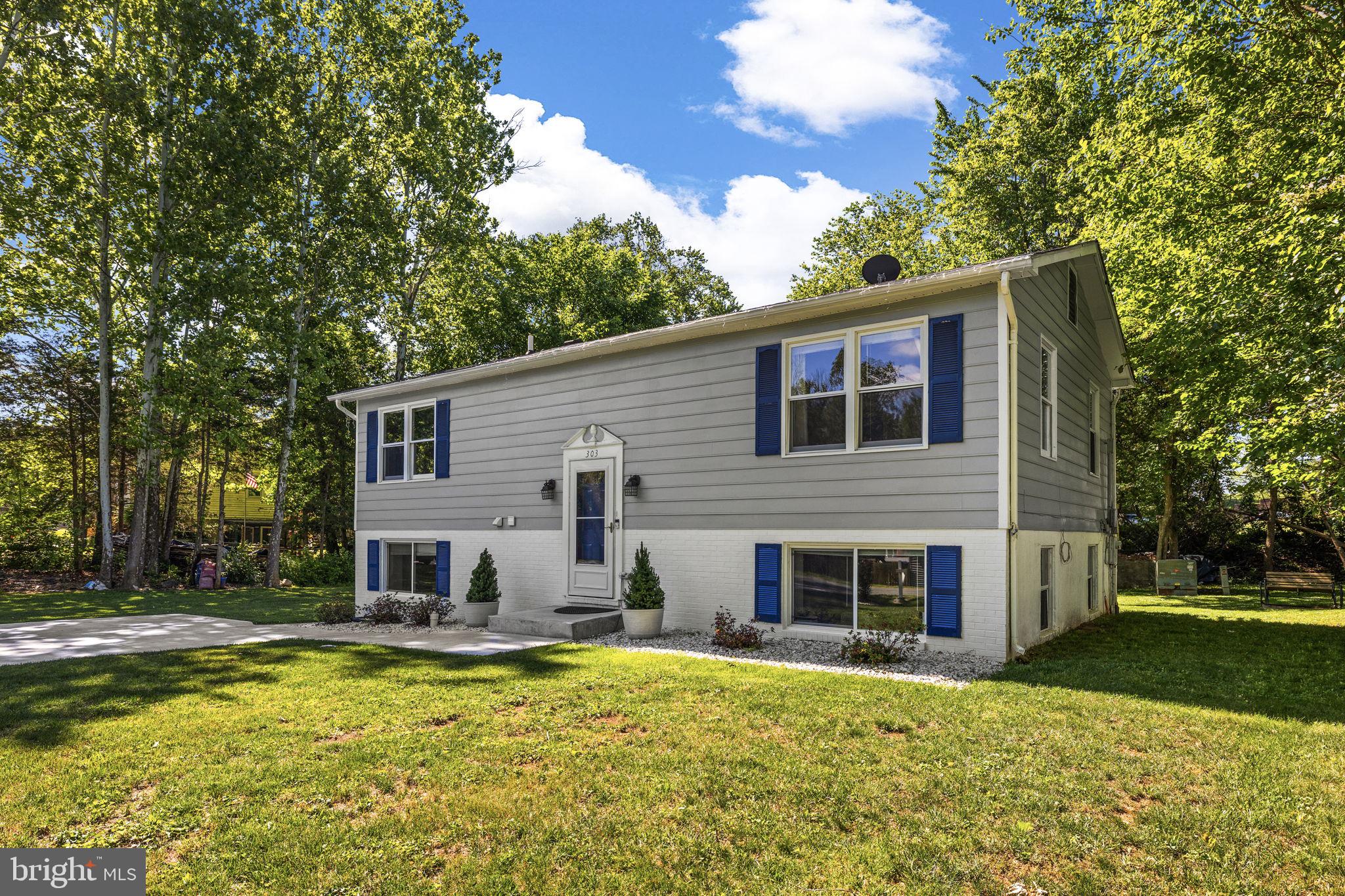 303 VIA DE ROSA DRIVE