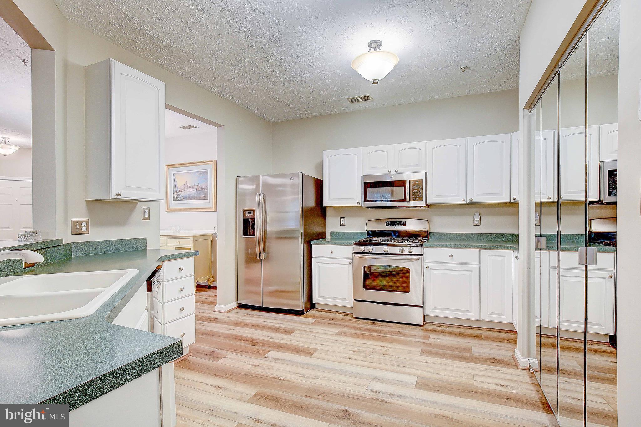 PINEY ORCHARD - Residential