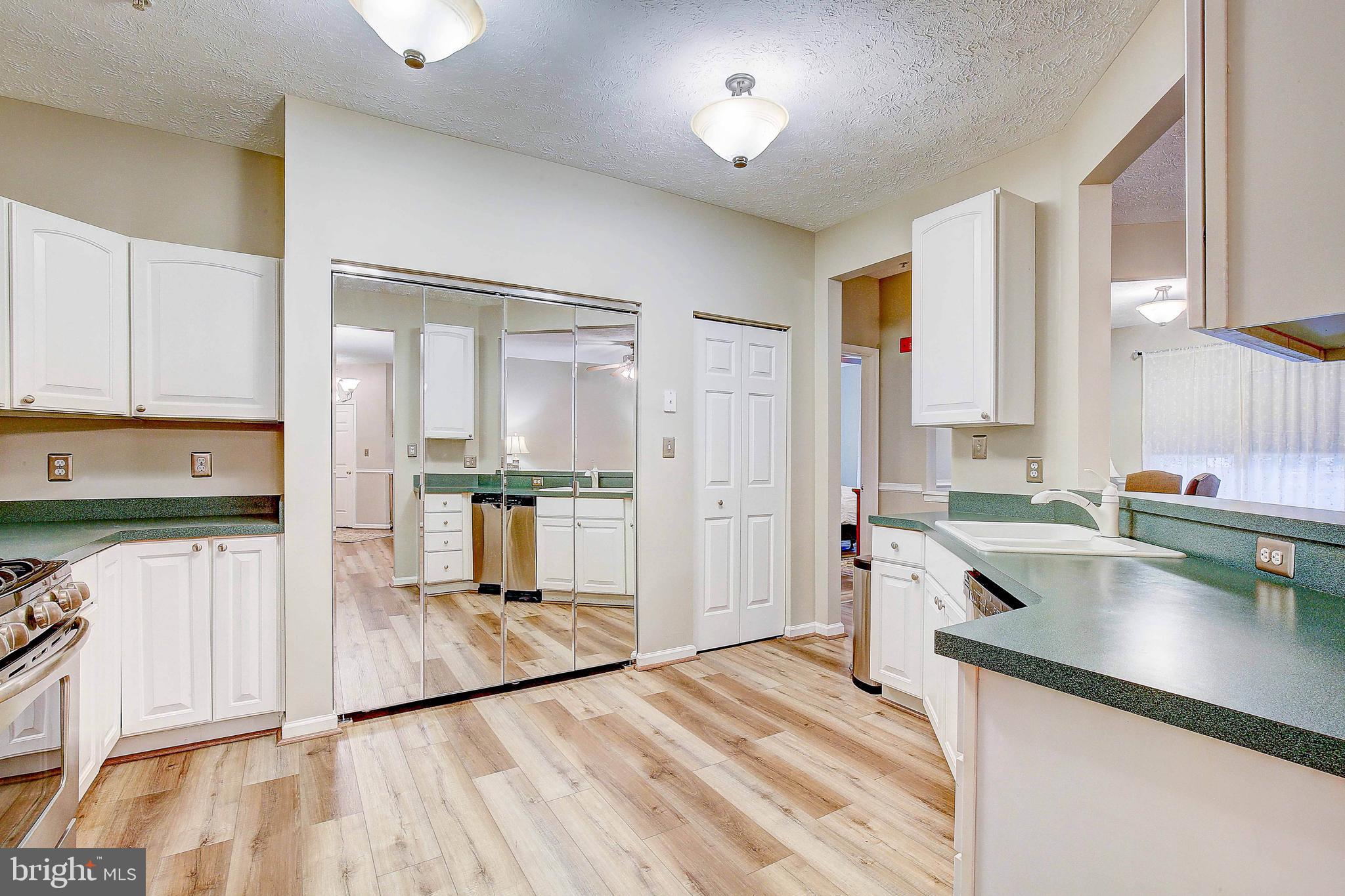 PINEY ORCHARD - Residential