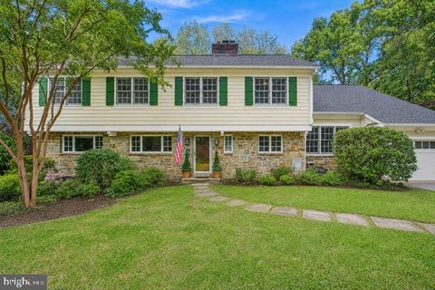 Photo of 3202 Juniper Lane, FALLS CHURCH, VA 22044 (MLS # VAFX2342218)