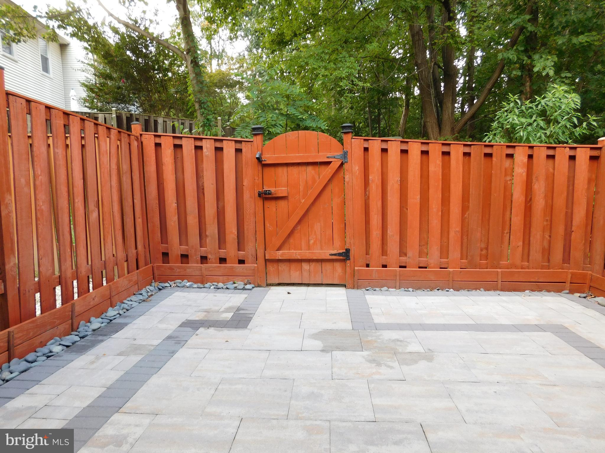 SPRINGFIELD OAKS - Residential Lease