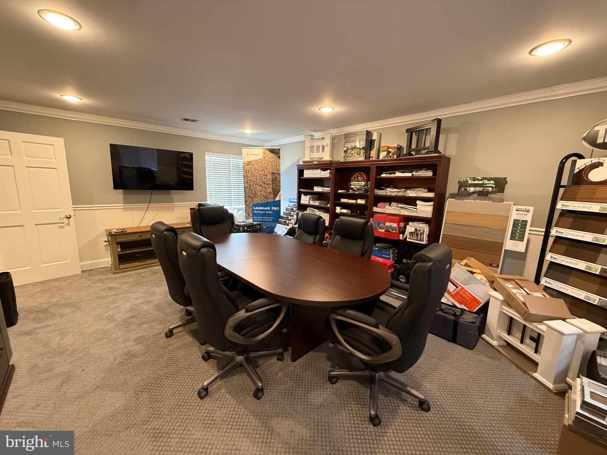 3211 CORPORATE COURT 6B