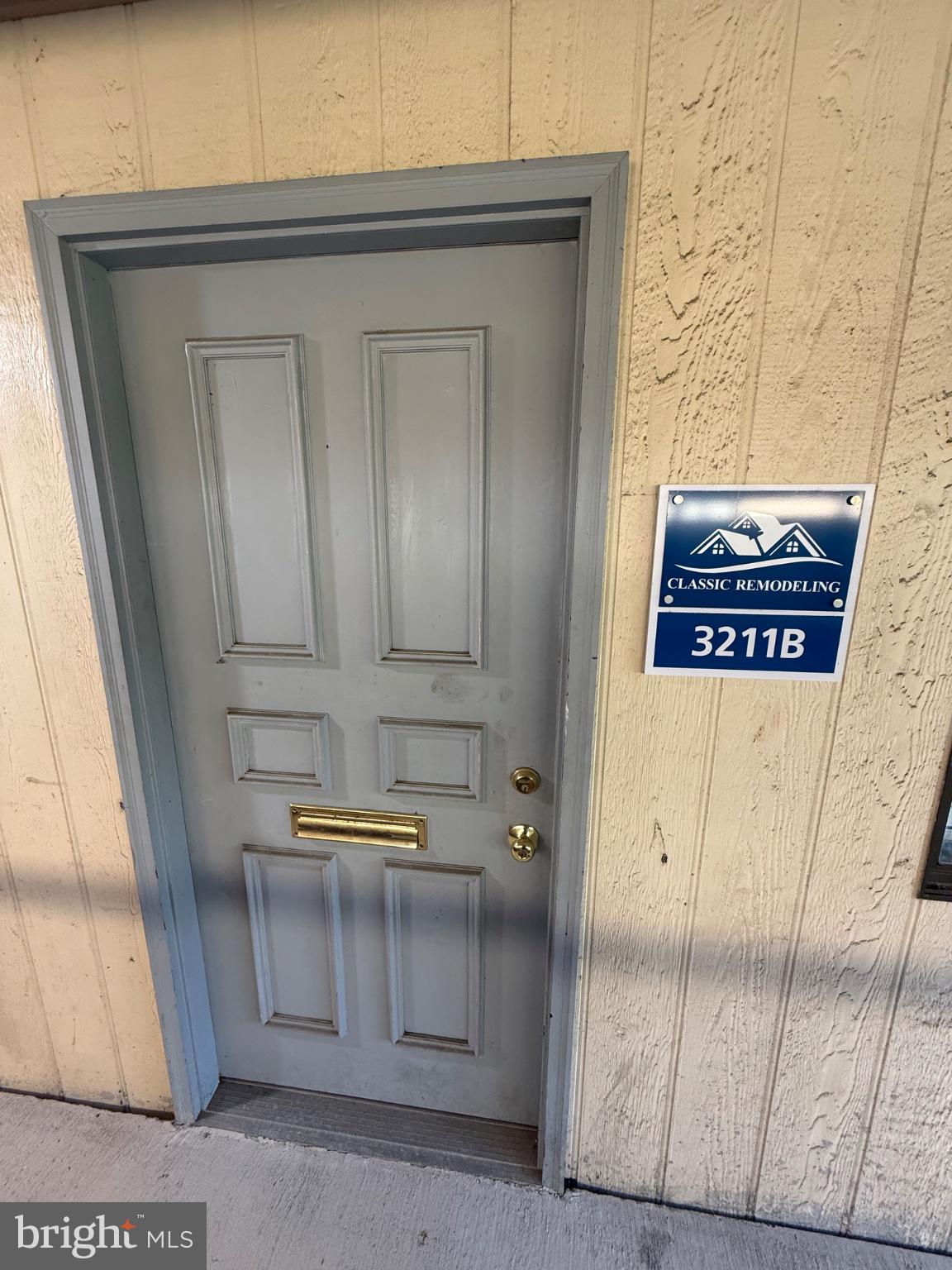 3211 CORPORATE COURT 6B