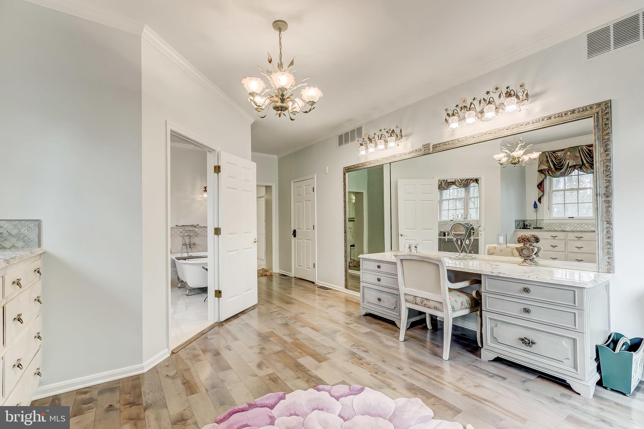 IVY HILL - Residential