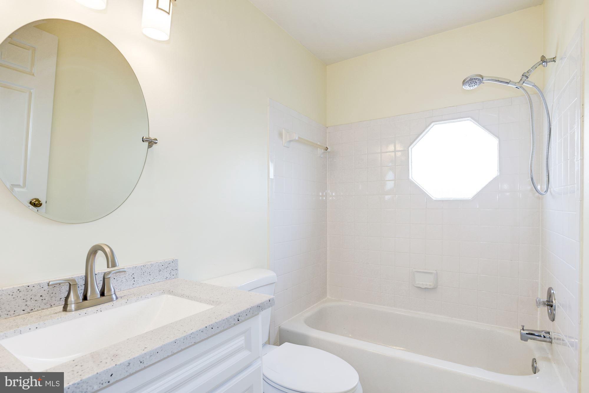 KINGSTOWNE - Residential