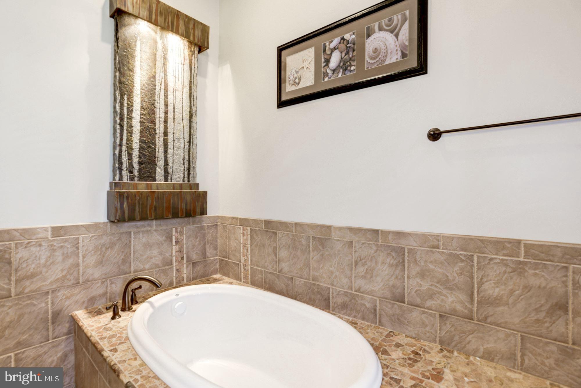 KINGSTOWNE - Residential