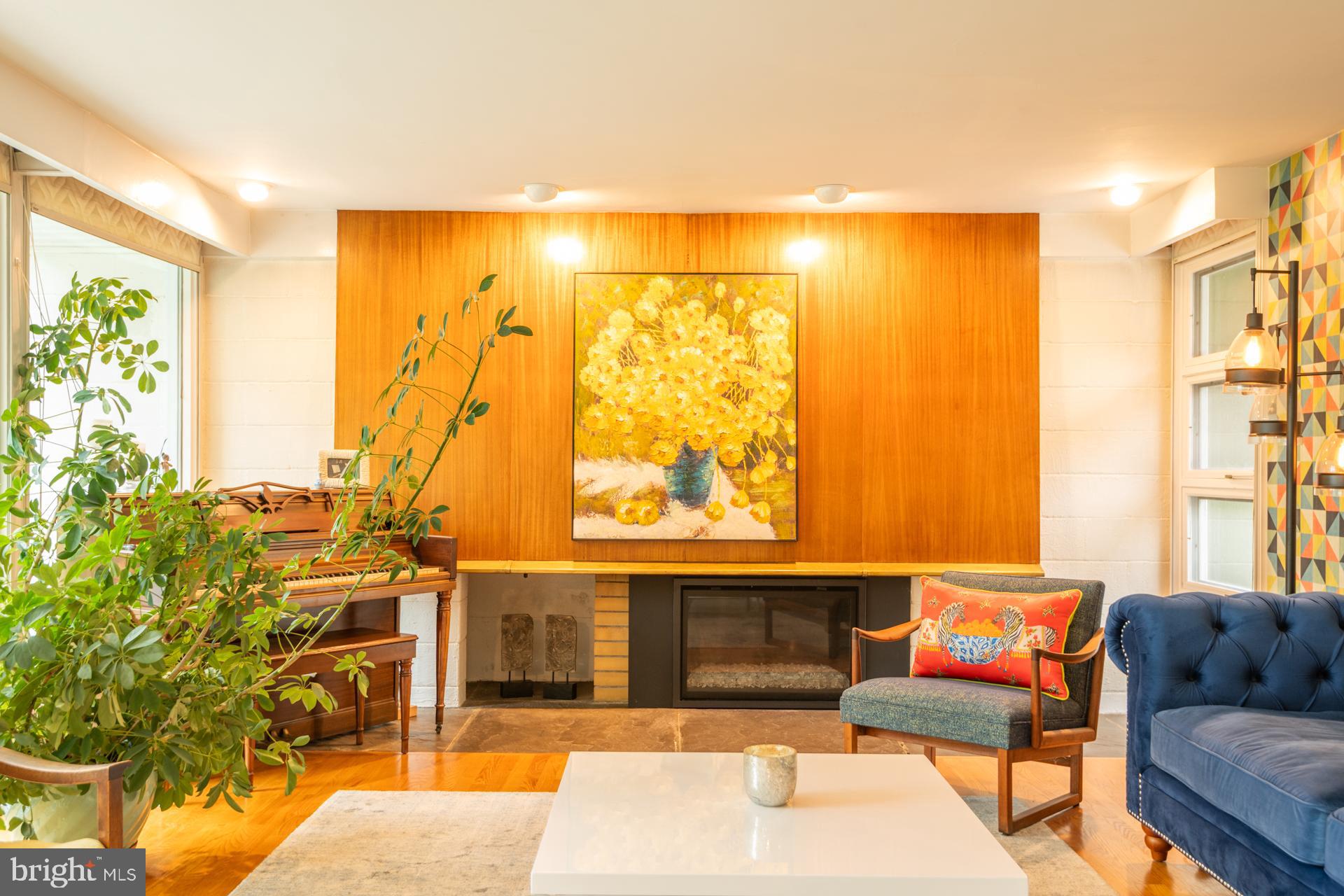 HOLMES-FOSTER - Residential