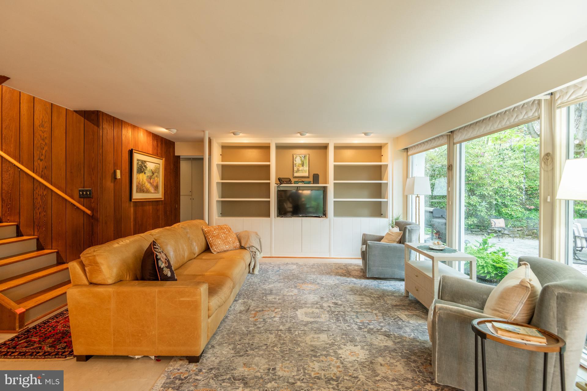 HOLMES-FOSTER - Residential
