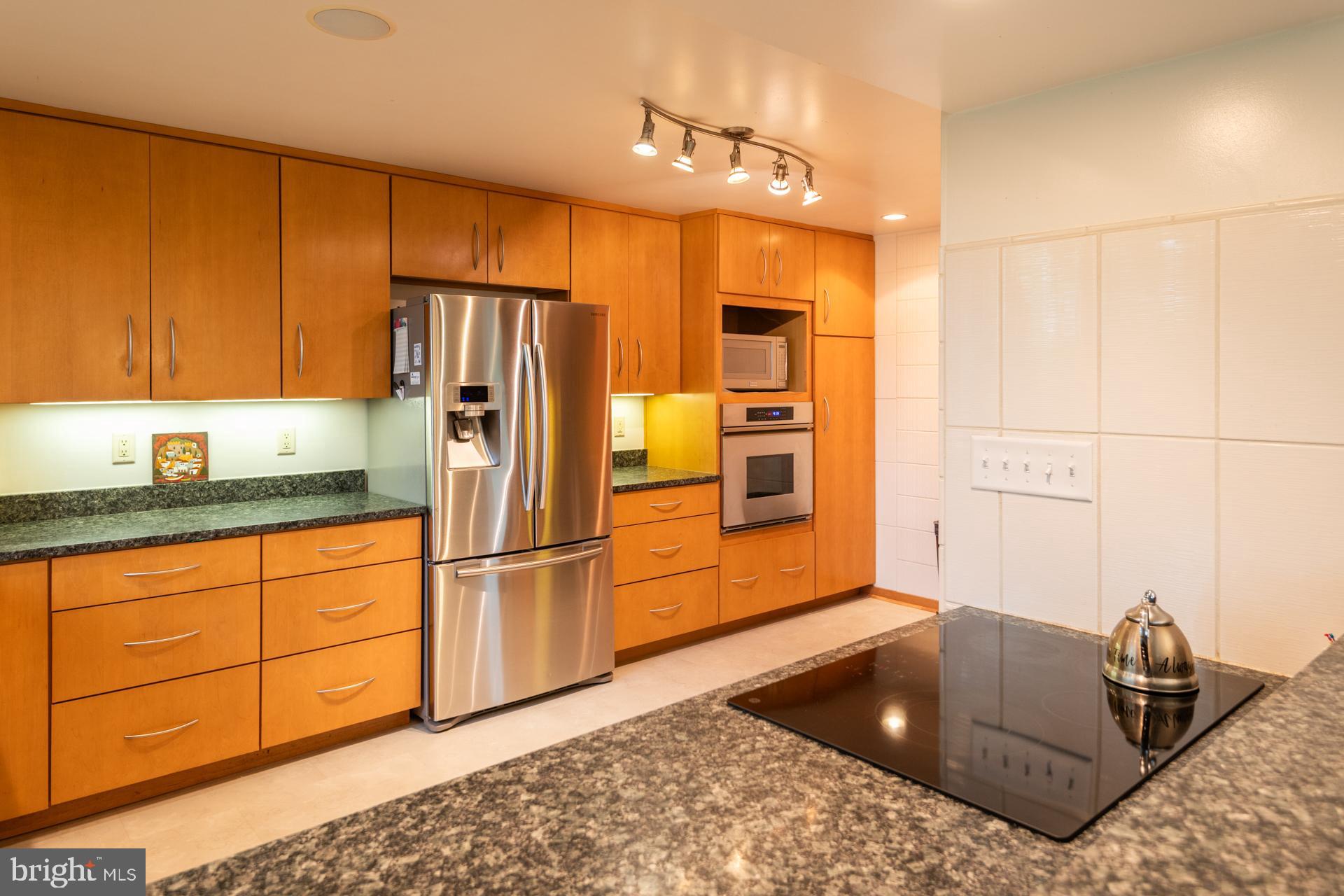 HOLMES-FOSTER - Residential