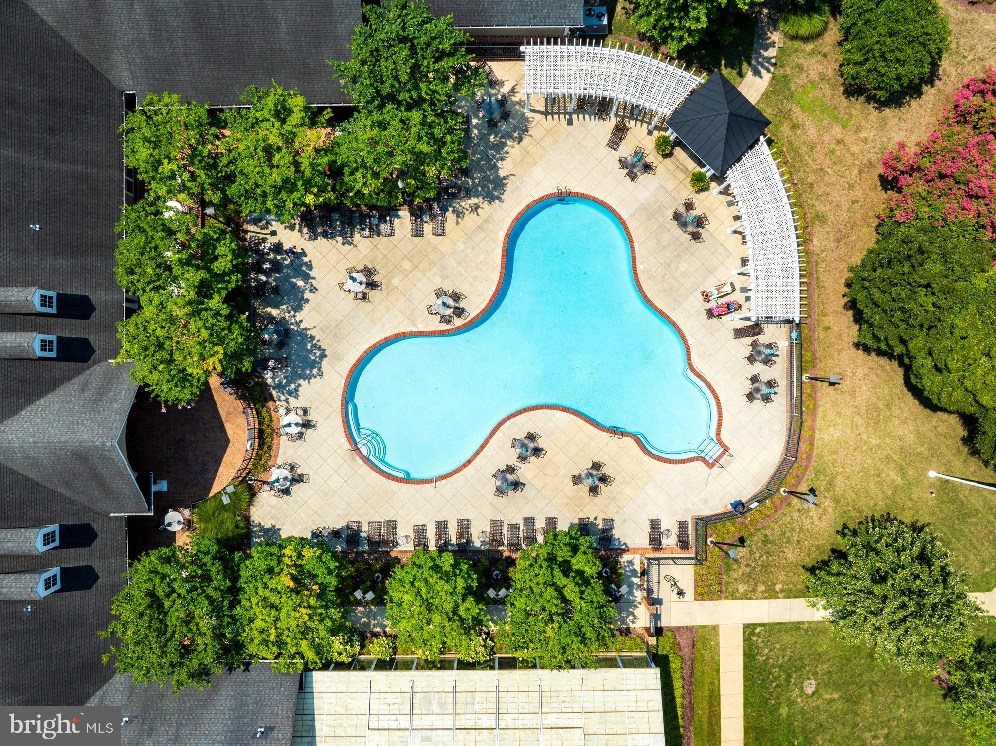 SYMPHONY VILLAGE AT CENTREVILLE - Residential