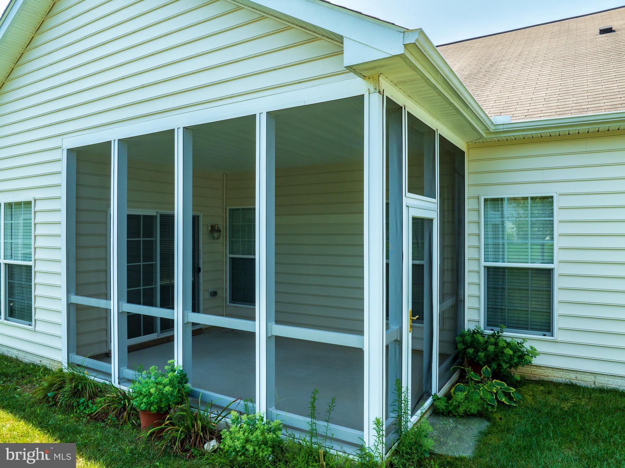 SYMPHONY VILLAGE AT CENTREVILLE - Residential