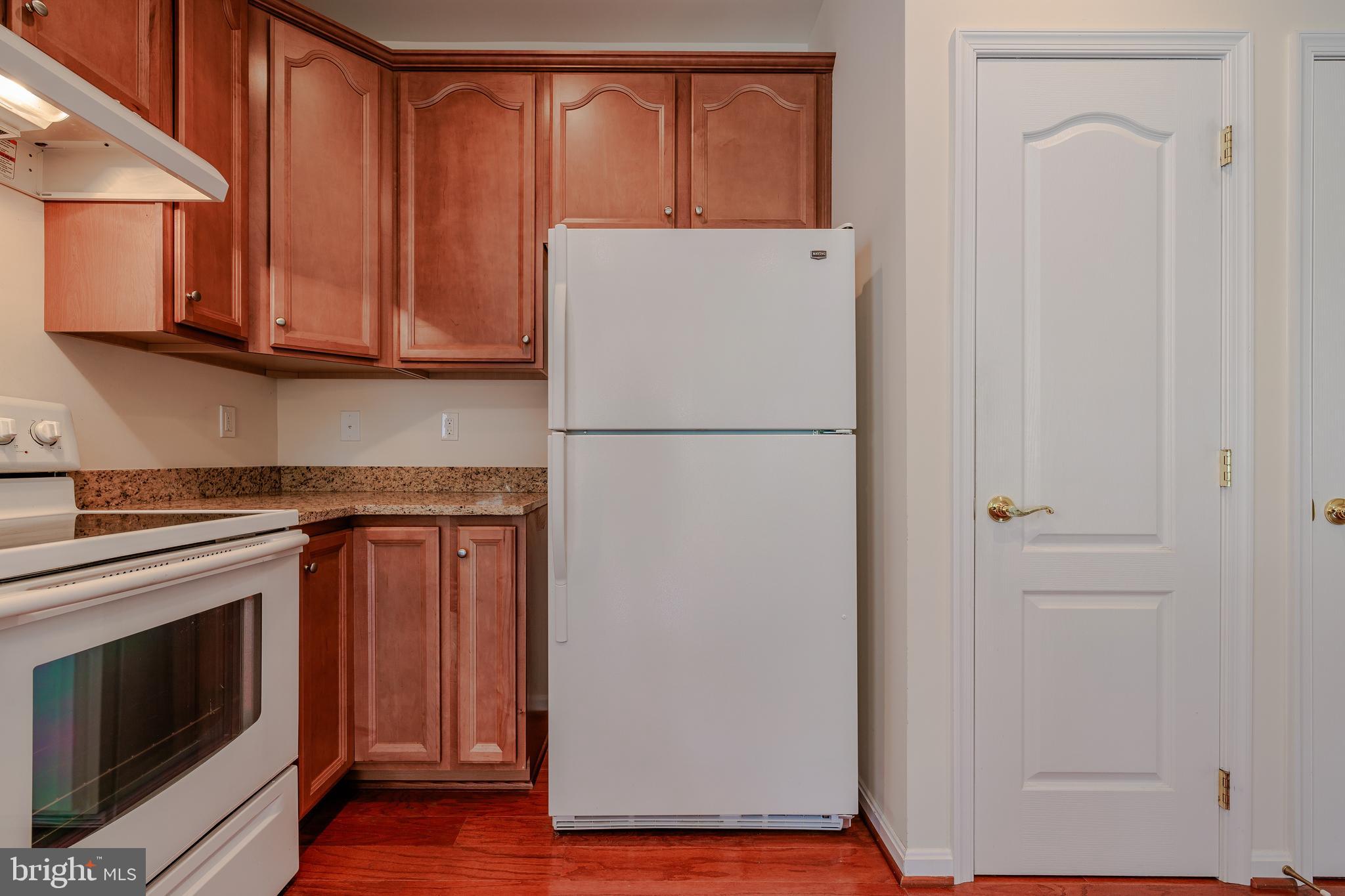 SYMPHONY VILLAGE AT CENTREVILLE - Residential