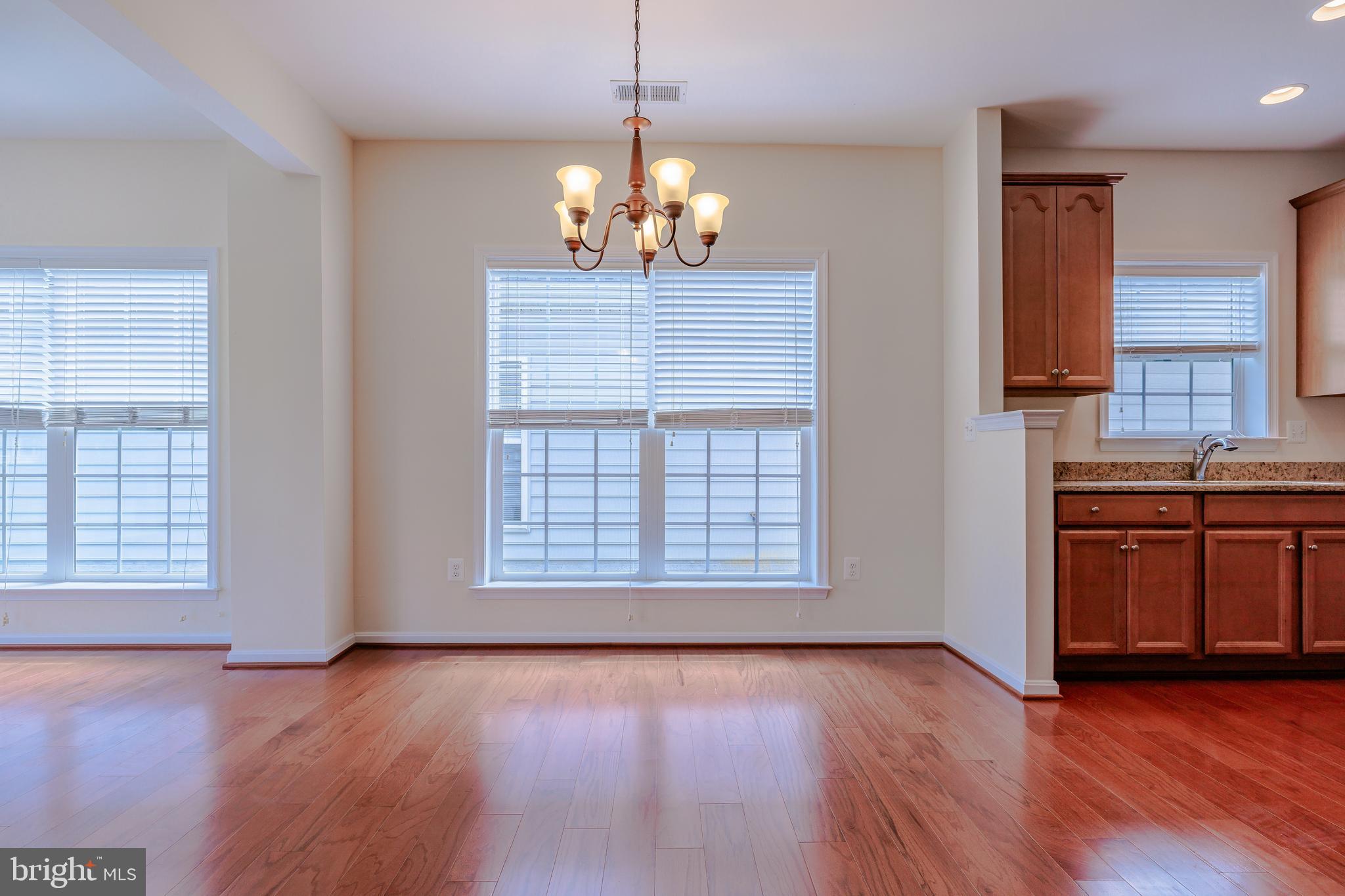 SYMPHONY VILLAGE AT CENTREVILLE - Residential