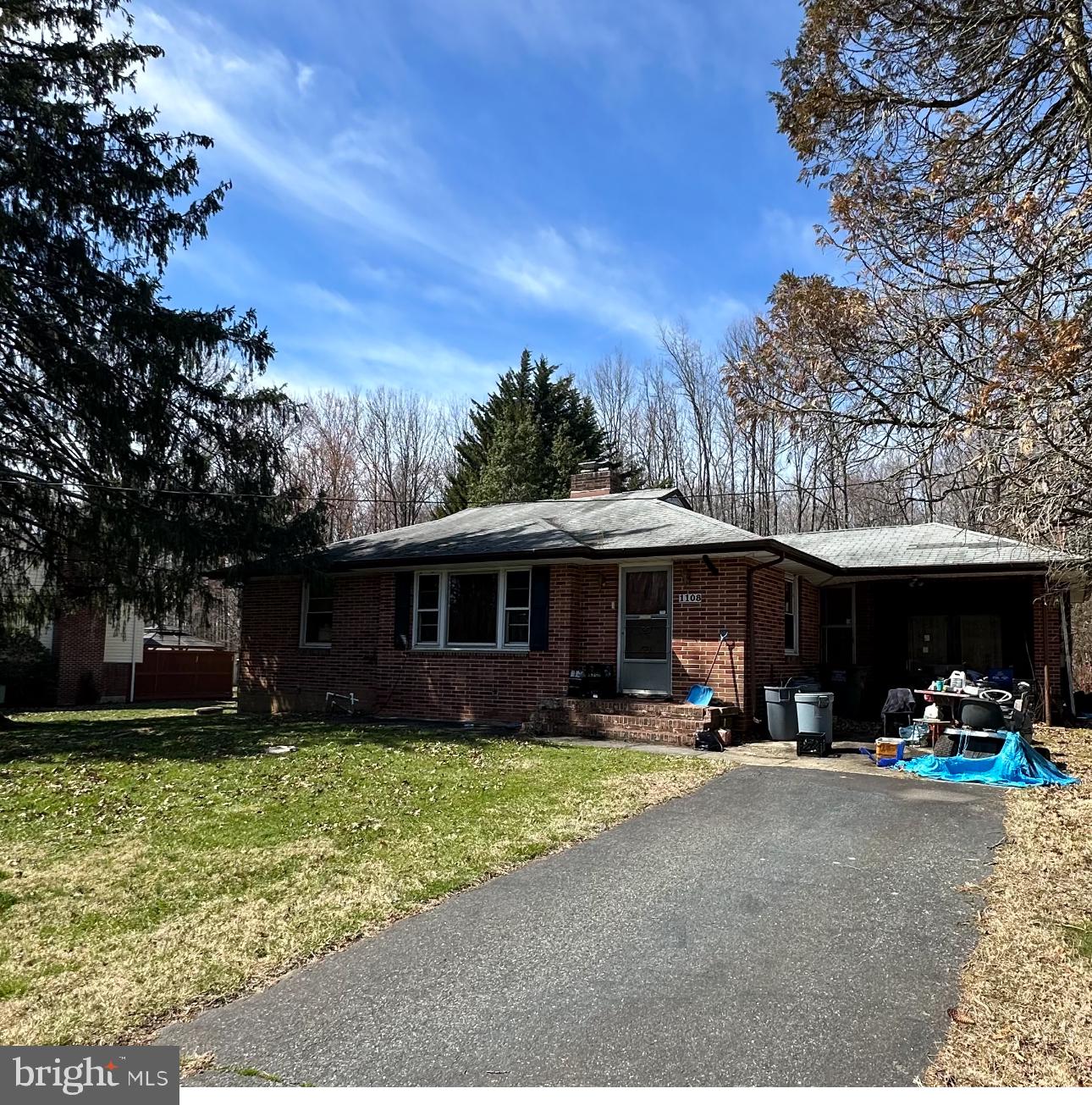 1108 MONTREAL DRIVE