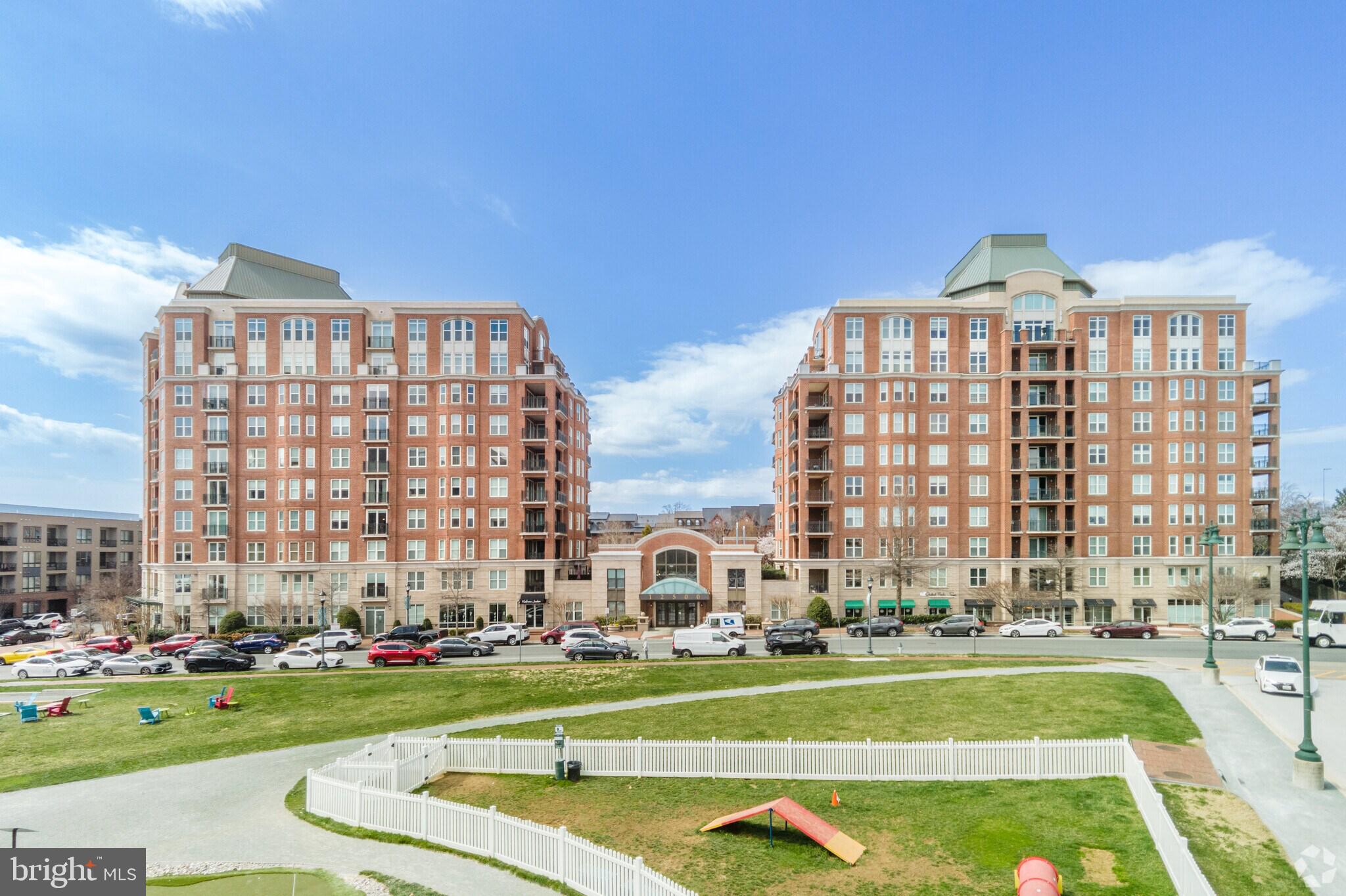 PARK POTOMAC - Residential