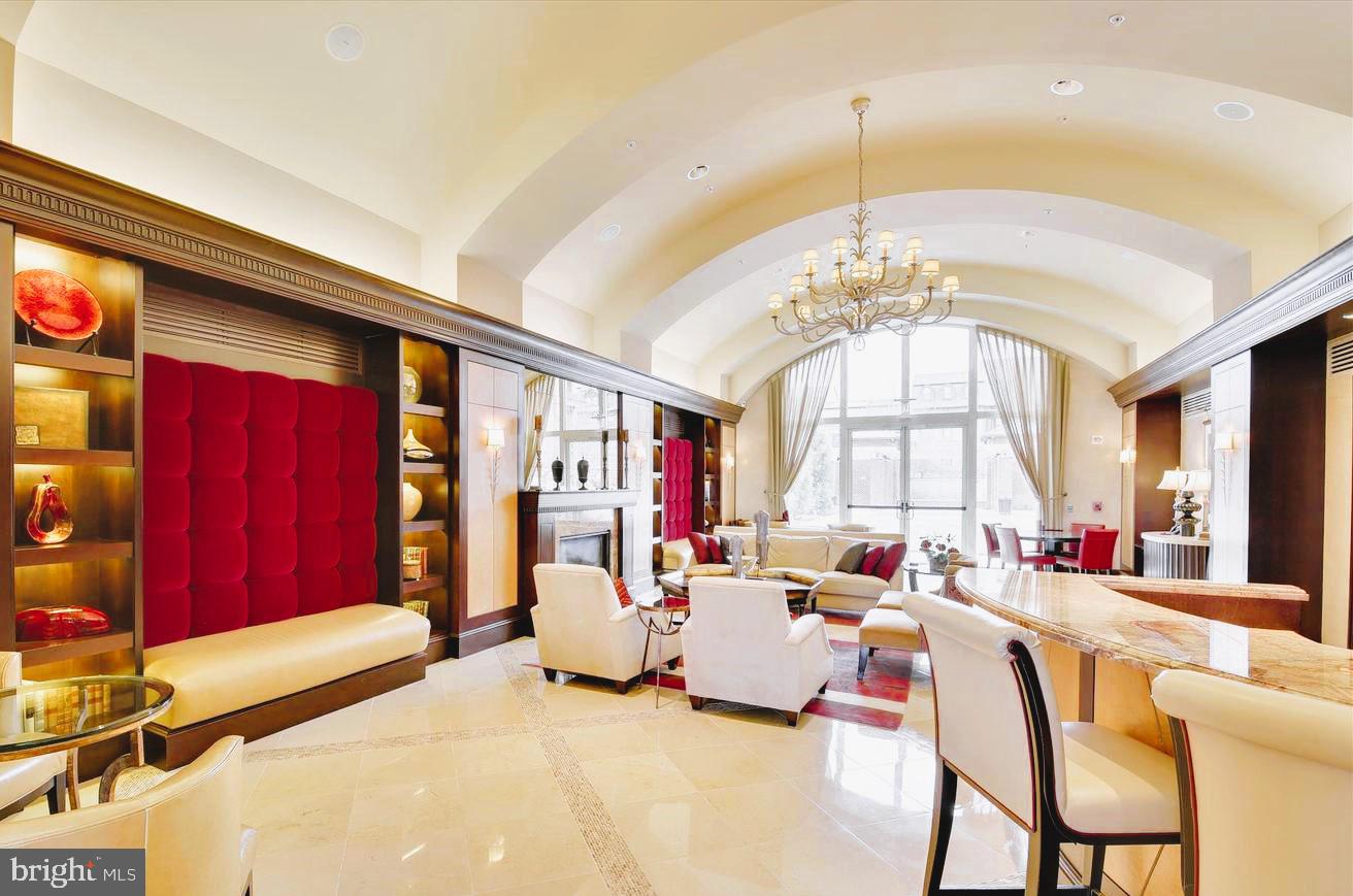 PARK POTOMAC - Residential