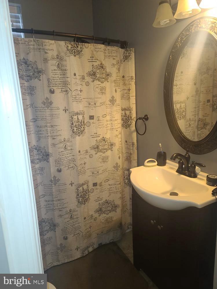 KERNEWOOD - Residential Lease