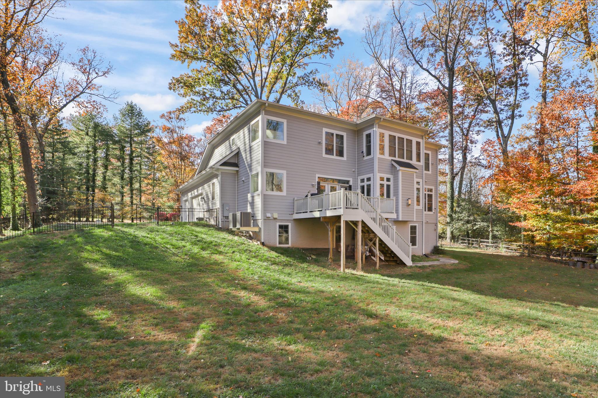 MANTUA - Residential