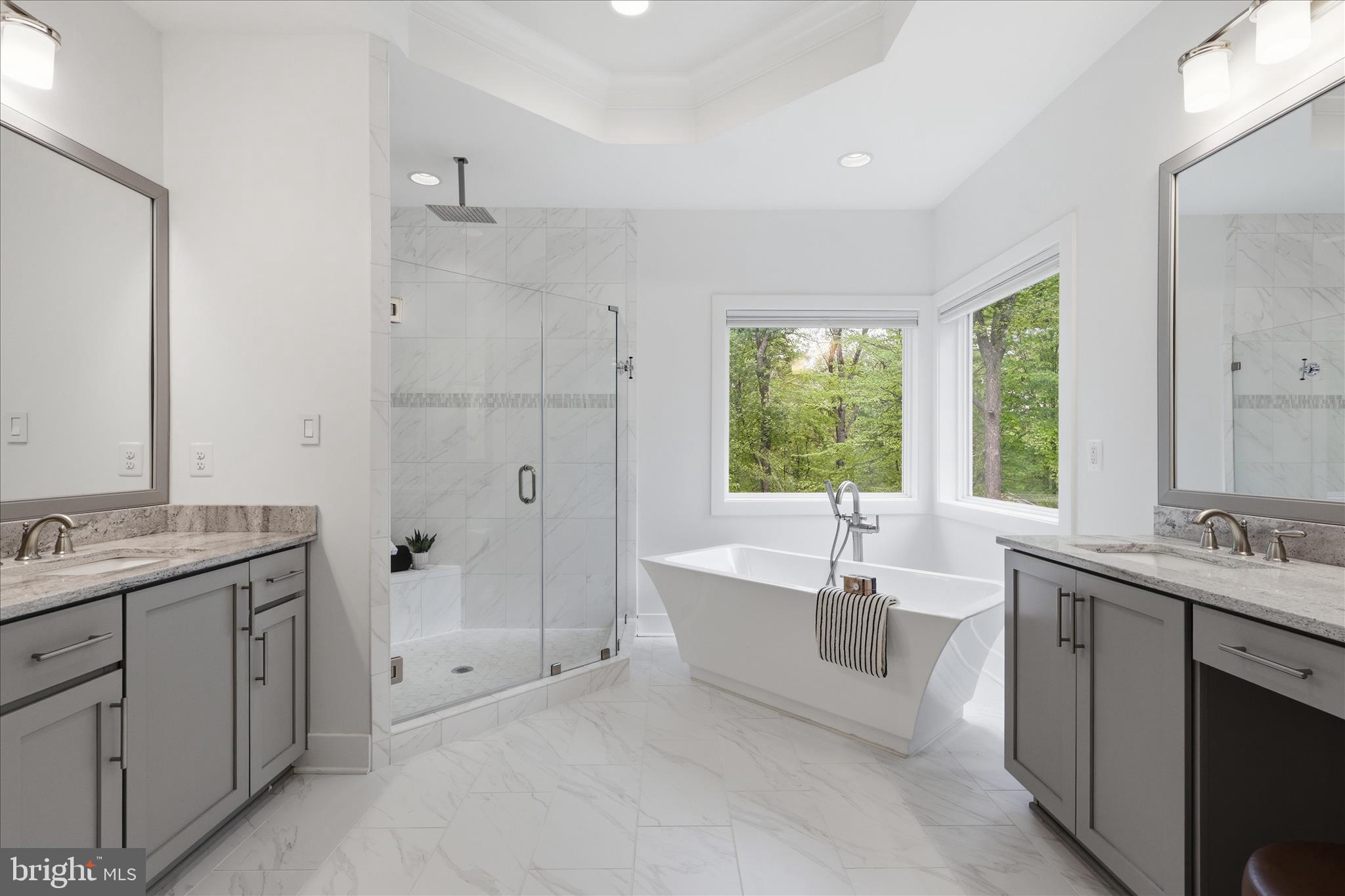 MANTUA - Residential