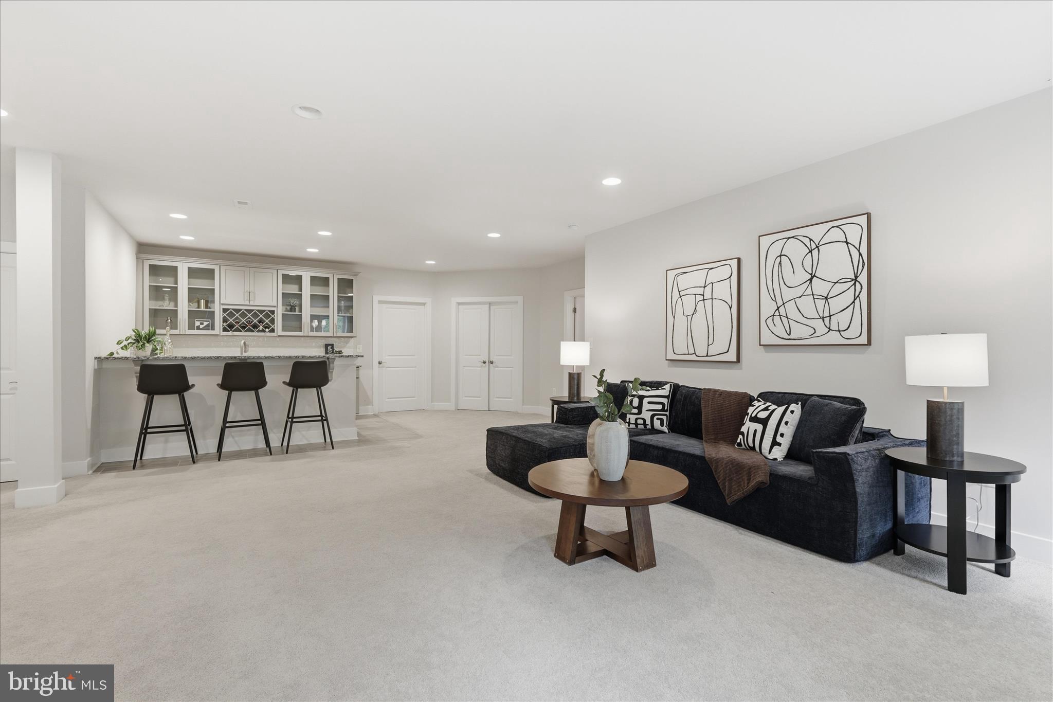 MANTUA - Residential