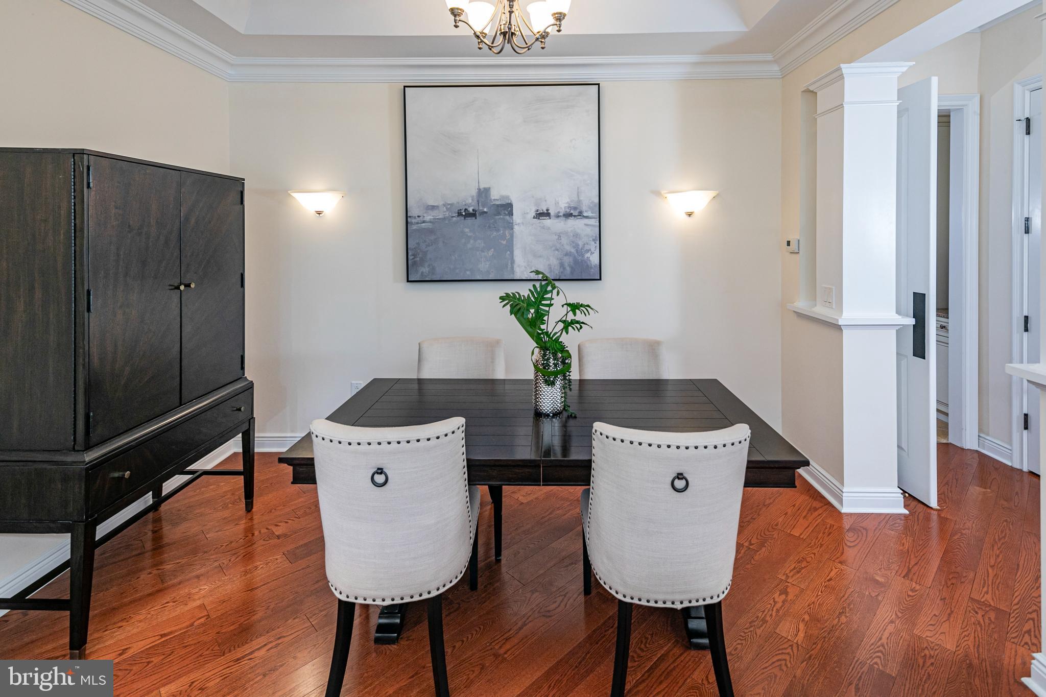 PALMER SQUARE - Residential