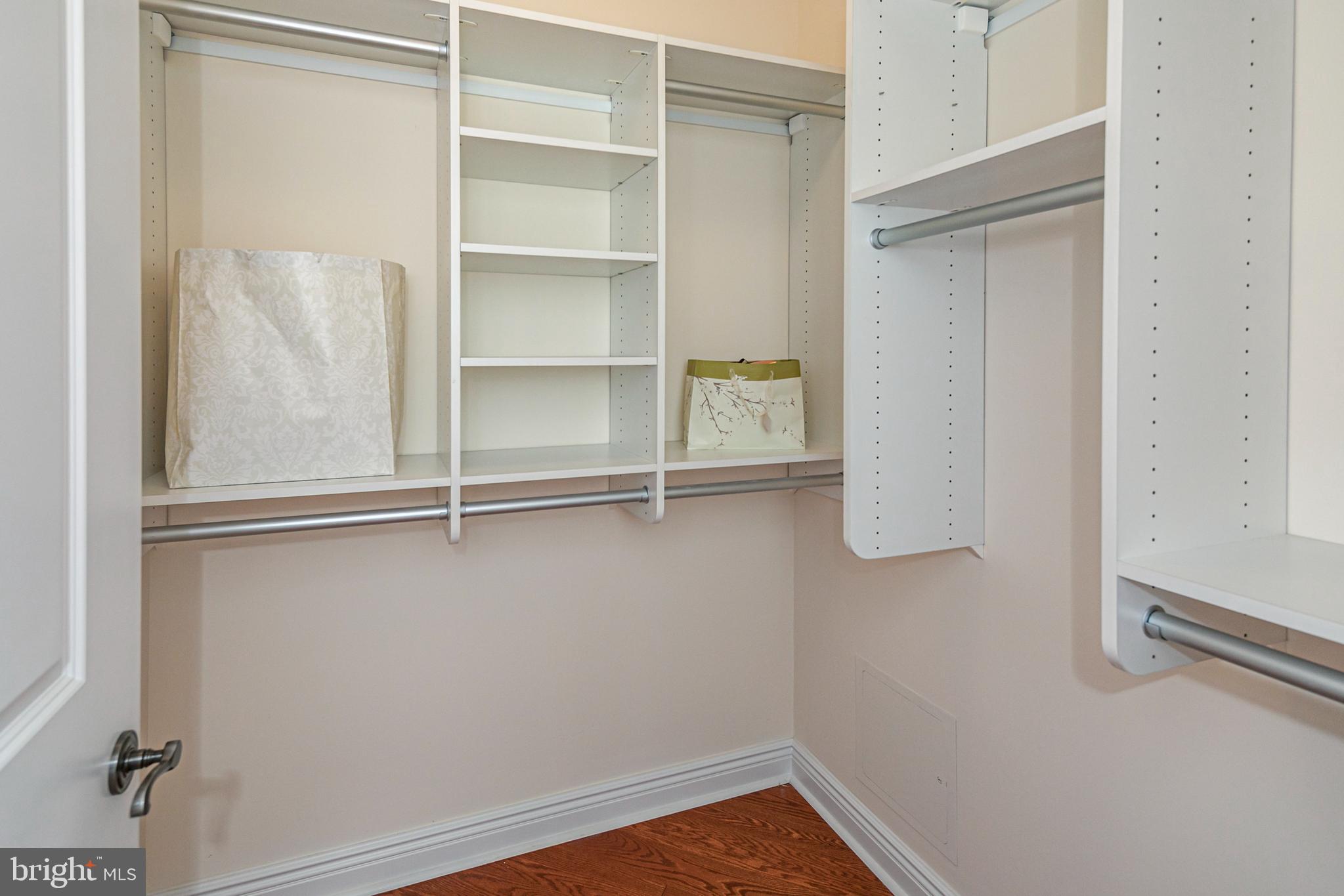 PALMER SQUARE - Residential