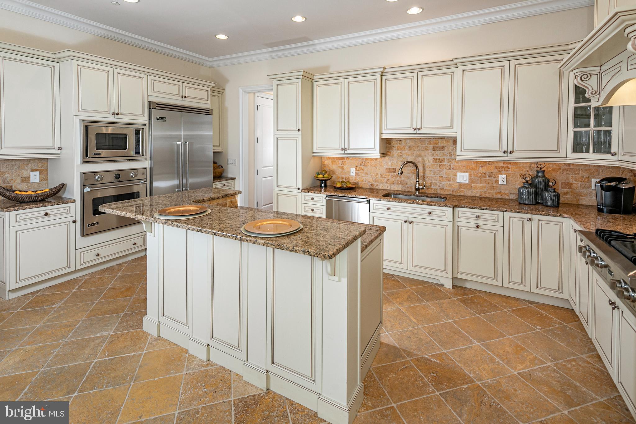 PALMER SQUARE - Residential