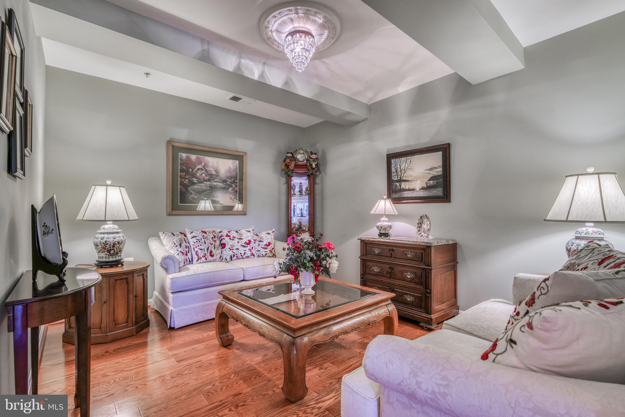 ROUNDWOOD RIDGE - Residential